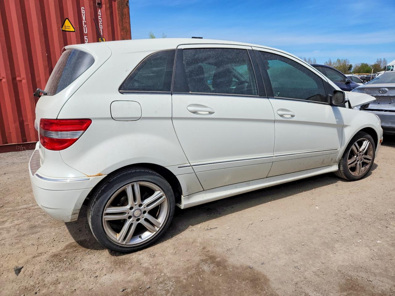 2010 Mercedes-benz B200 White vin: WDDFH3DB2AJ524347