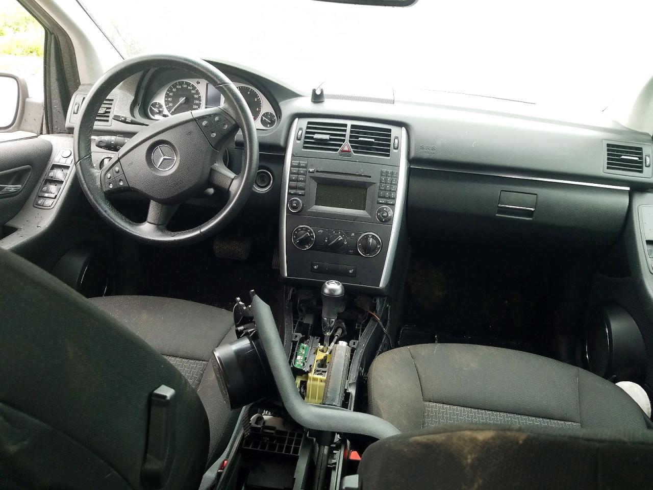 2011 Mercedes-benz B200 White vin: WDDFH3DB3BJ741343