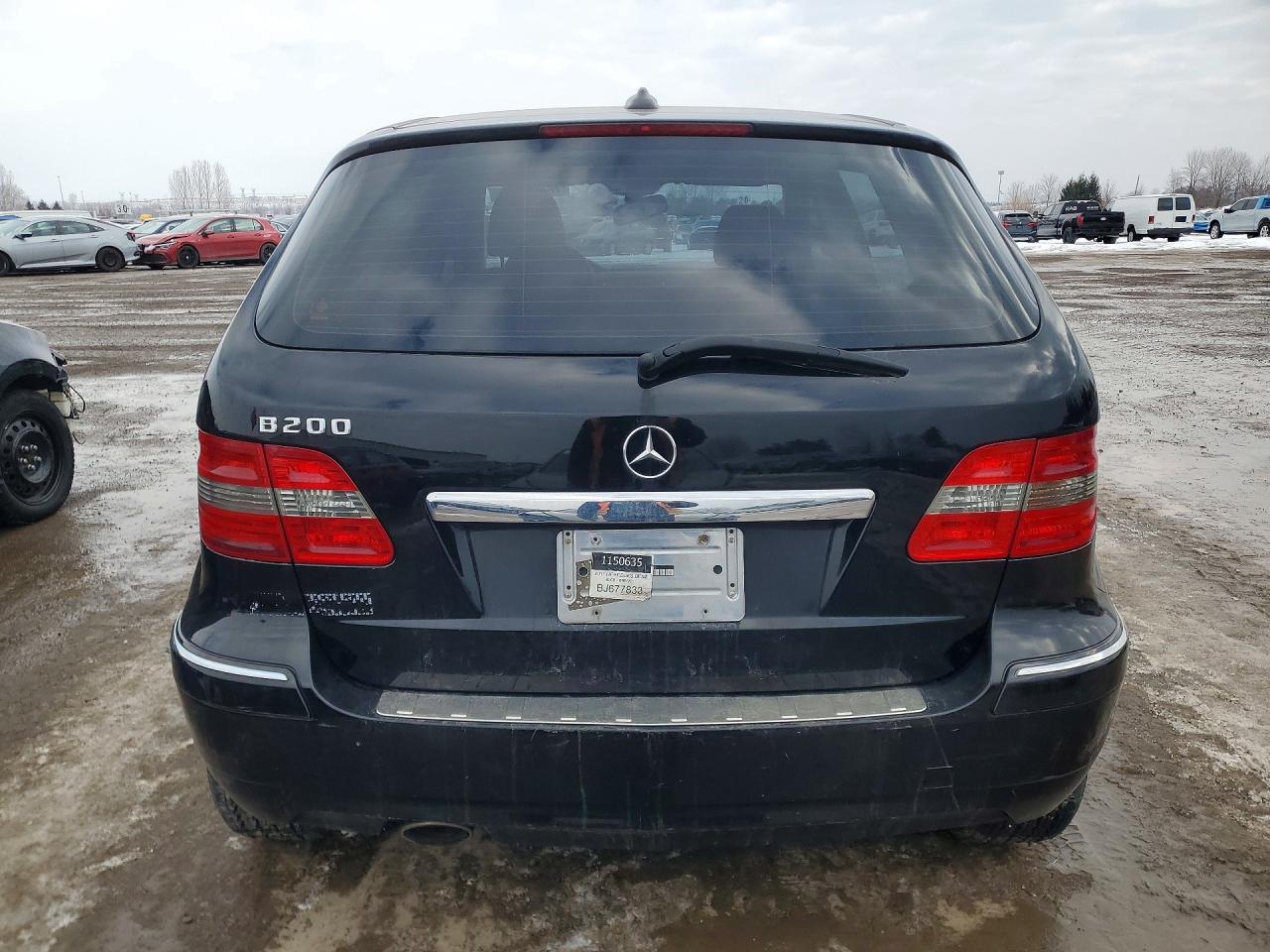 2011 Mercedes Benz B200 Black vin: WDDFH3DB6BJ677833