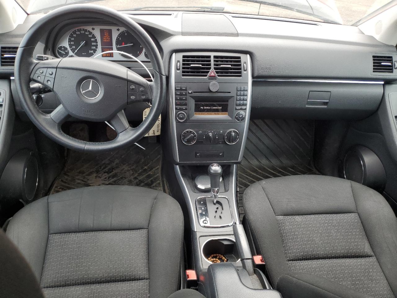 2011 Mercedes-benz B200 Red vin: WDDFH3DB8BJ655168