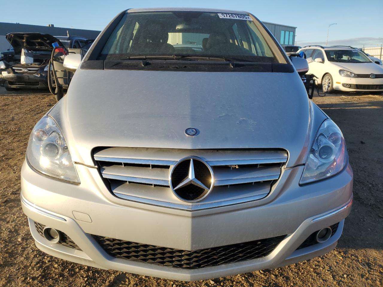 2011 Mercedes-benz B200 Silver vin: WDDFH3DB8BJ718642