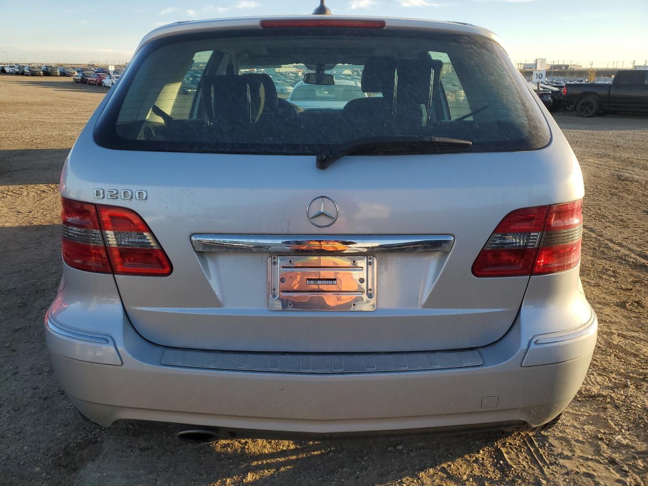 2011 Mercedes-benz B200 Silver vin: WDDFH3DB8BJ718642