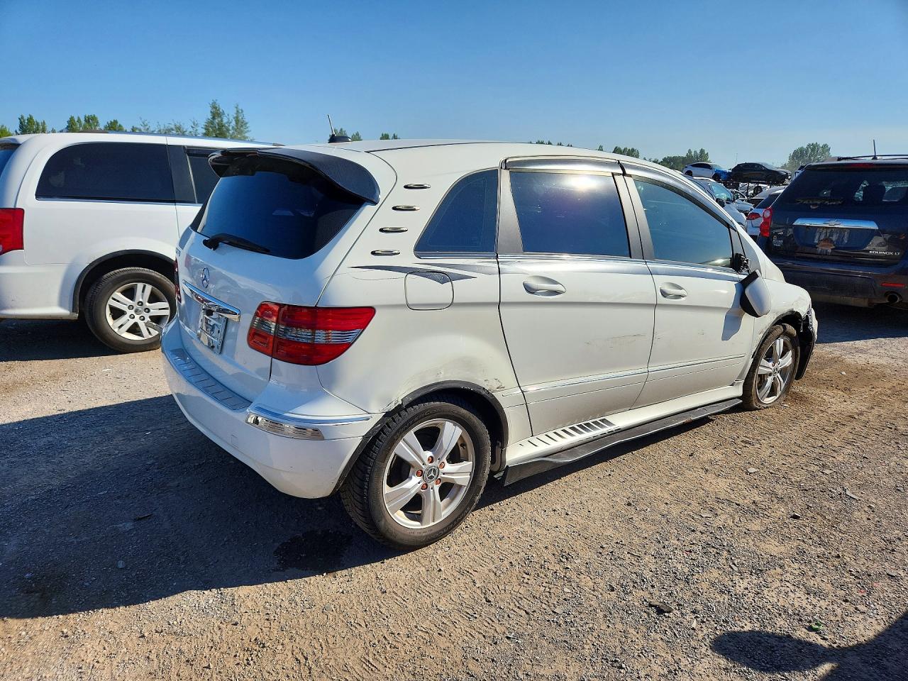 2010 Mercedes-benz B200 Белый vin: WDDFH3DB9AJ595402