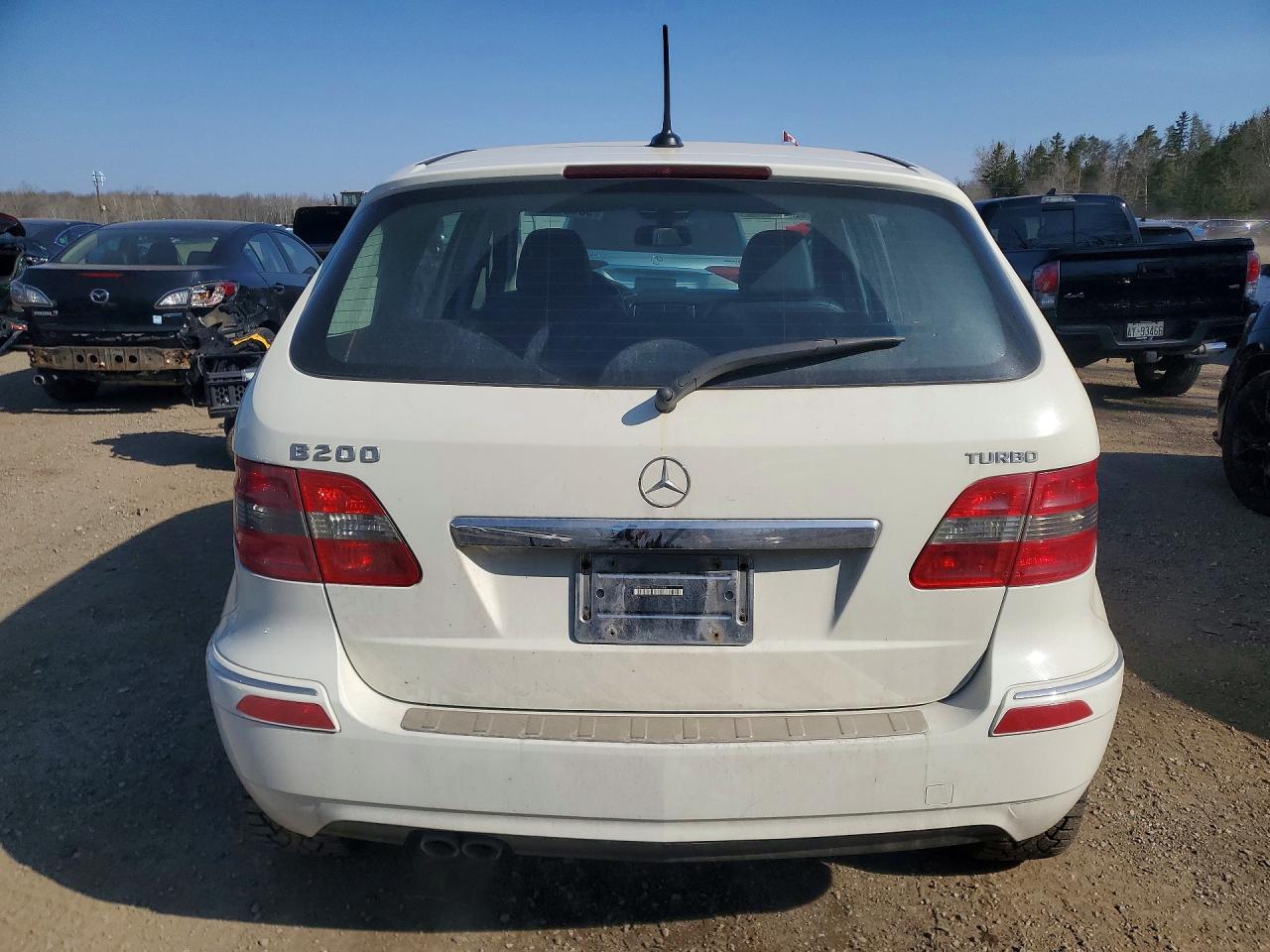 2010 Mercedes-benz B200 T White vin: WDDFH3EB0AJ581368