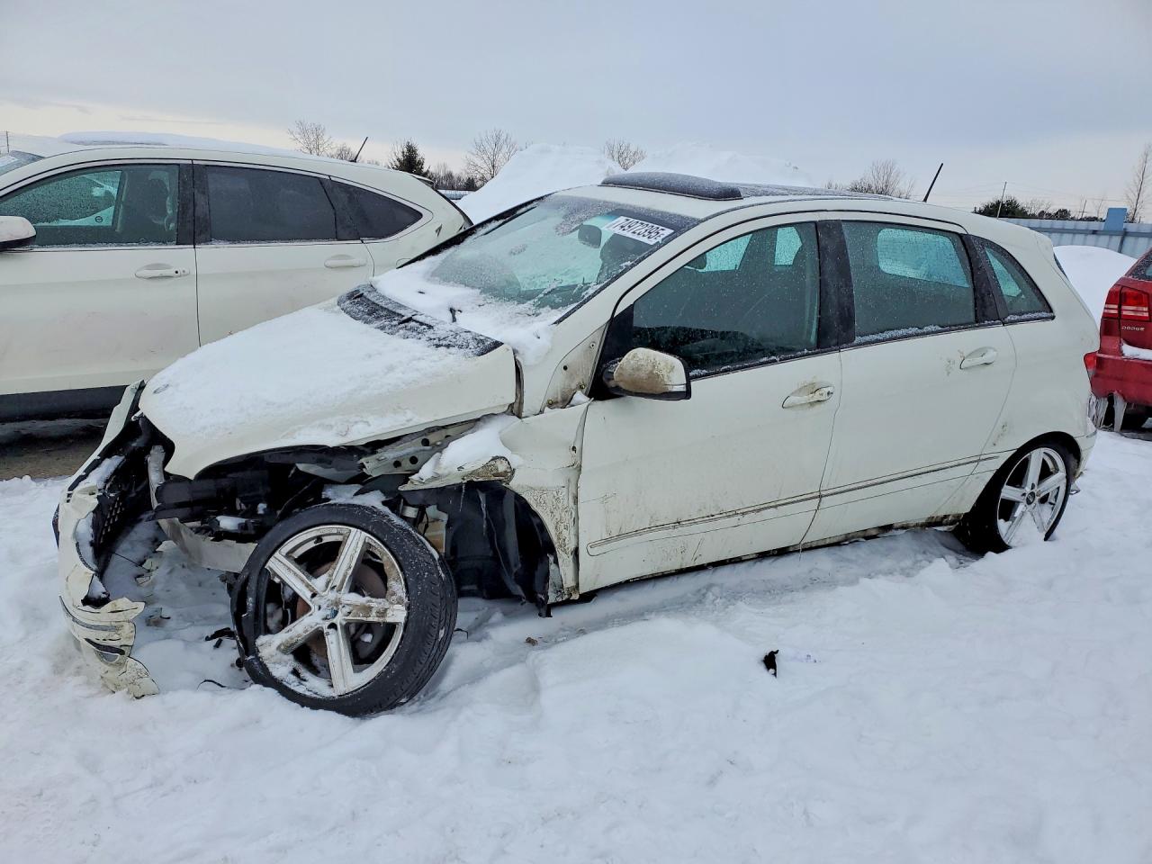 2010 Mercedes Benz B200 T White vin: WDDFH3EB2AJ566242