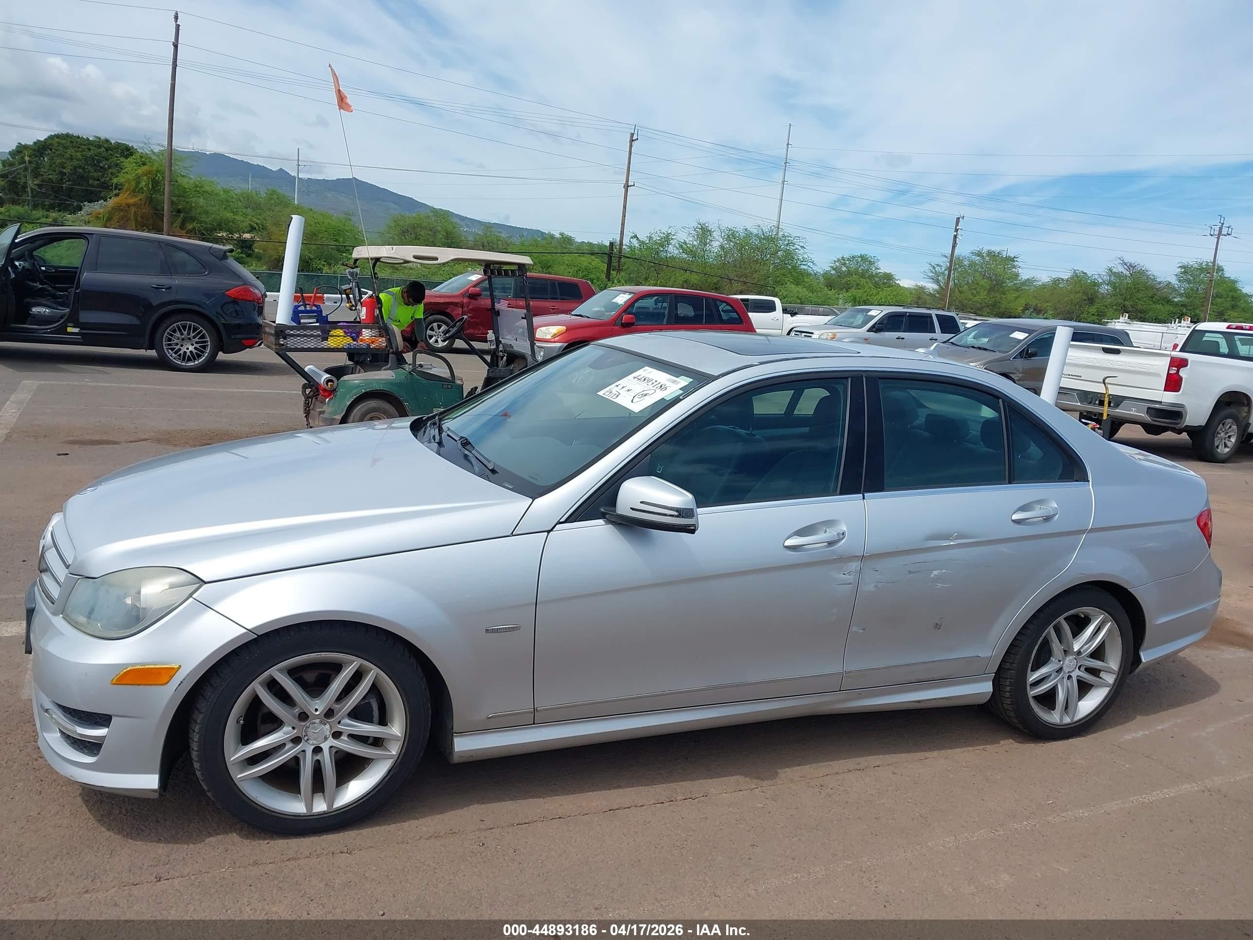 2012 Mercedes-benz C 250 Sport Серебряный vin: WDDGF4HB0CA606154