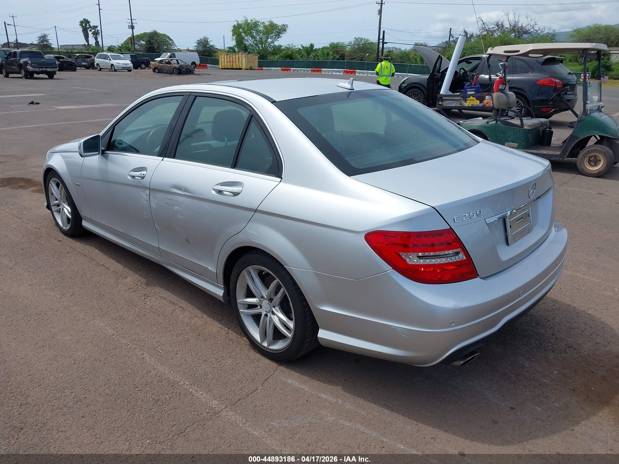 2012 Mercedes-benz C 250 Sport Серебряный vin: WDDGF4HB0CA606154