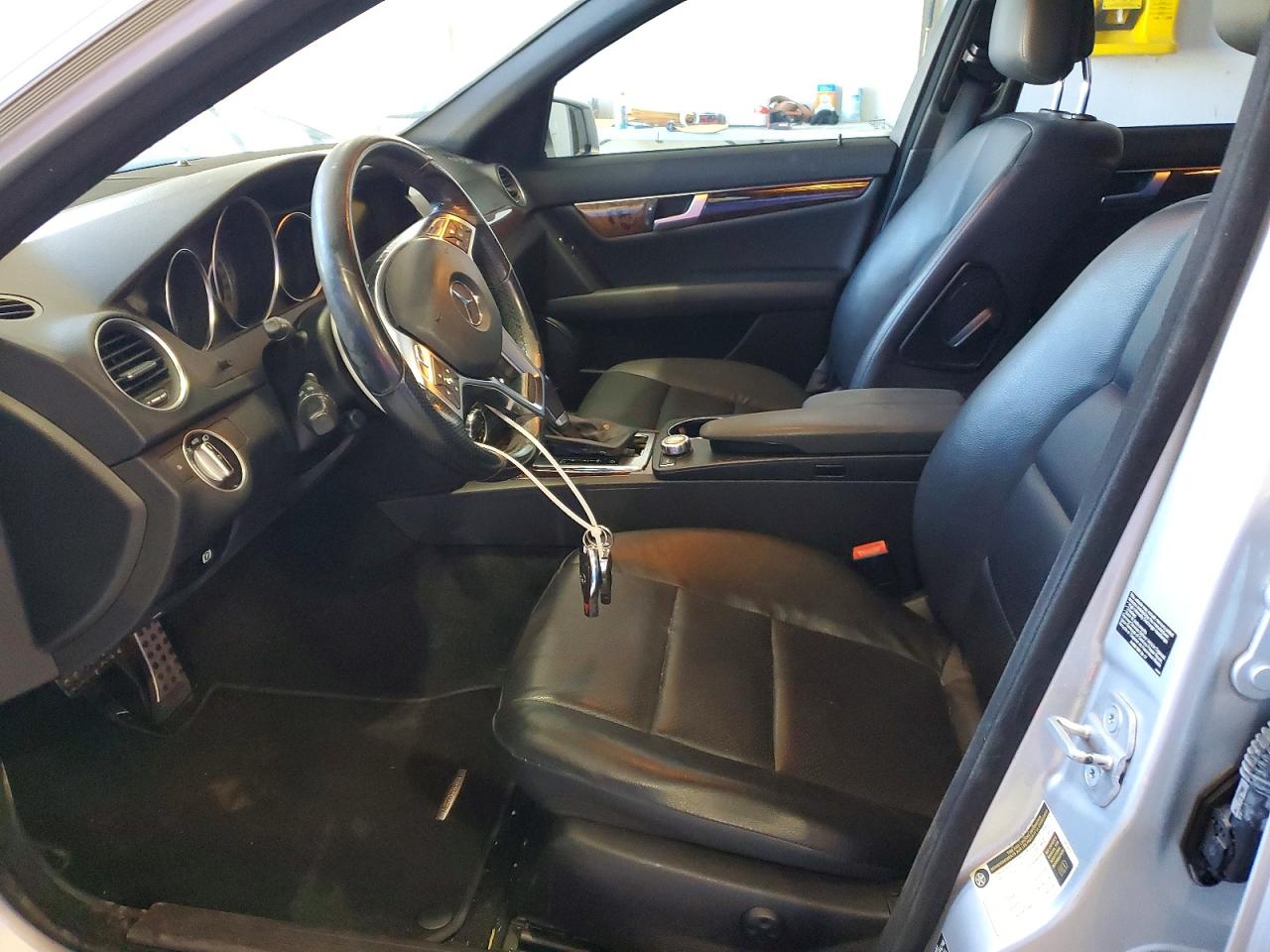 2012 Mercedes-benz C 250 Silver vin: WDDGF4HB0CR218665