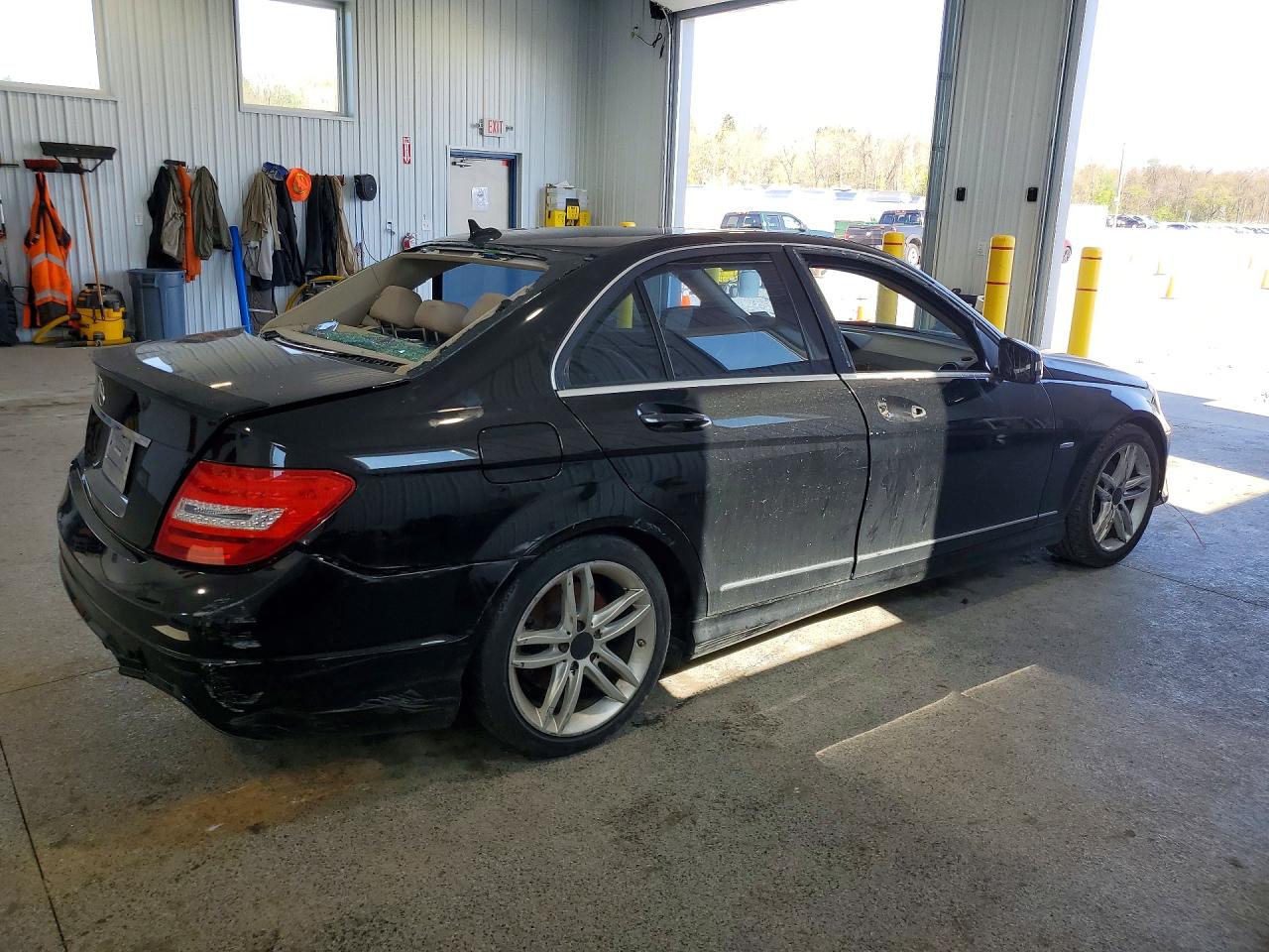 2012 Mercedes-benz C 250 Black vin: WDDGF4HB0CR234736