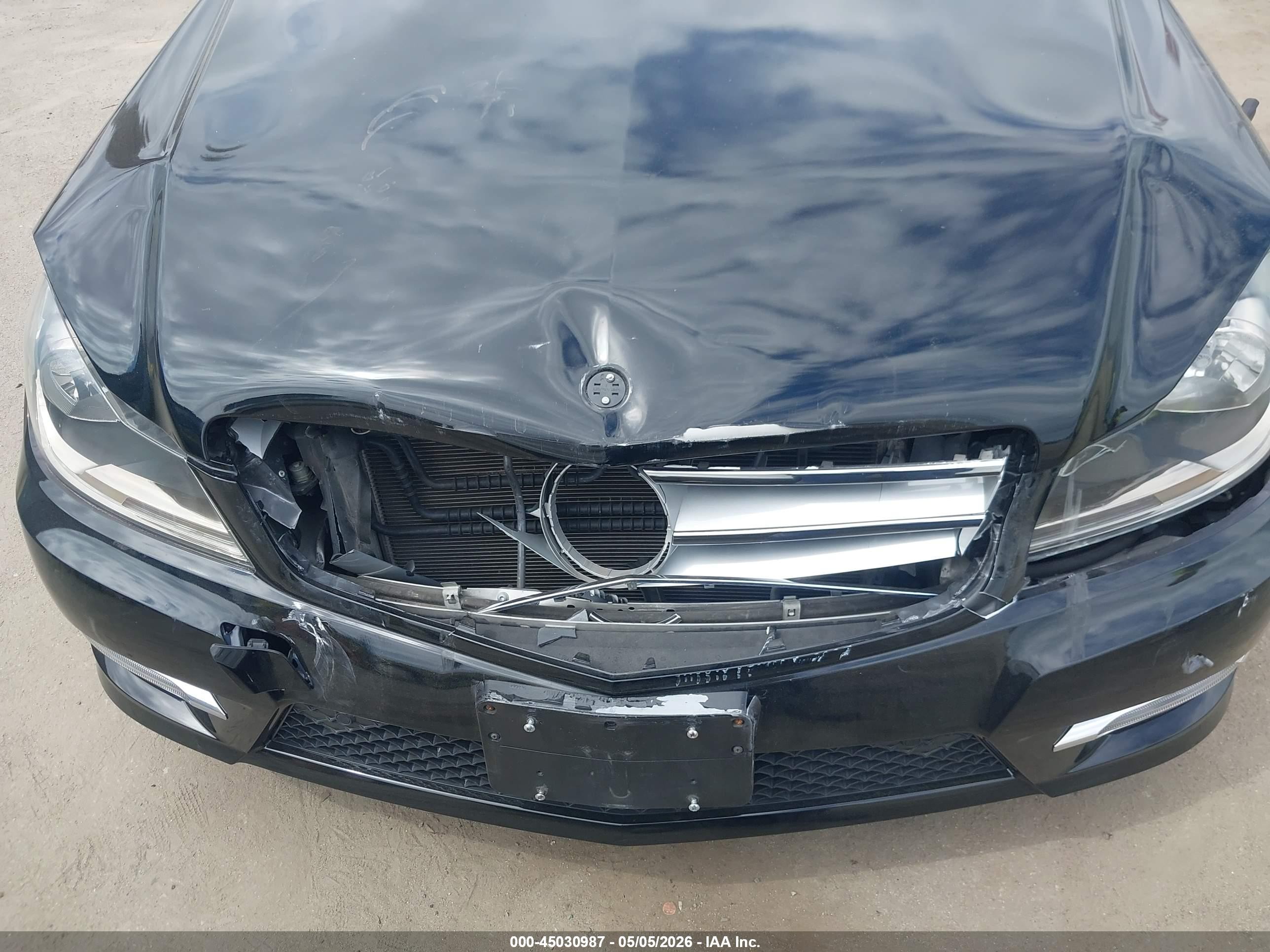 2012 Mercedes-benz C 250 Sport Black vin: WDDGF4HB0CR235224