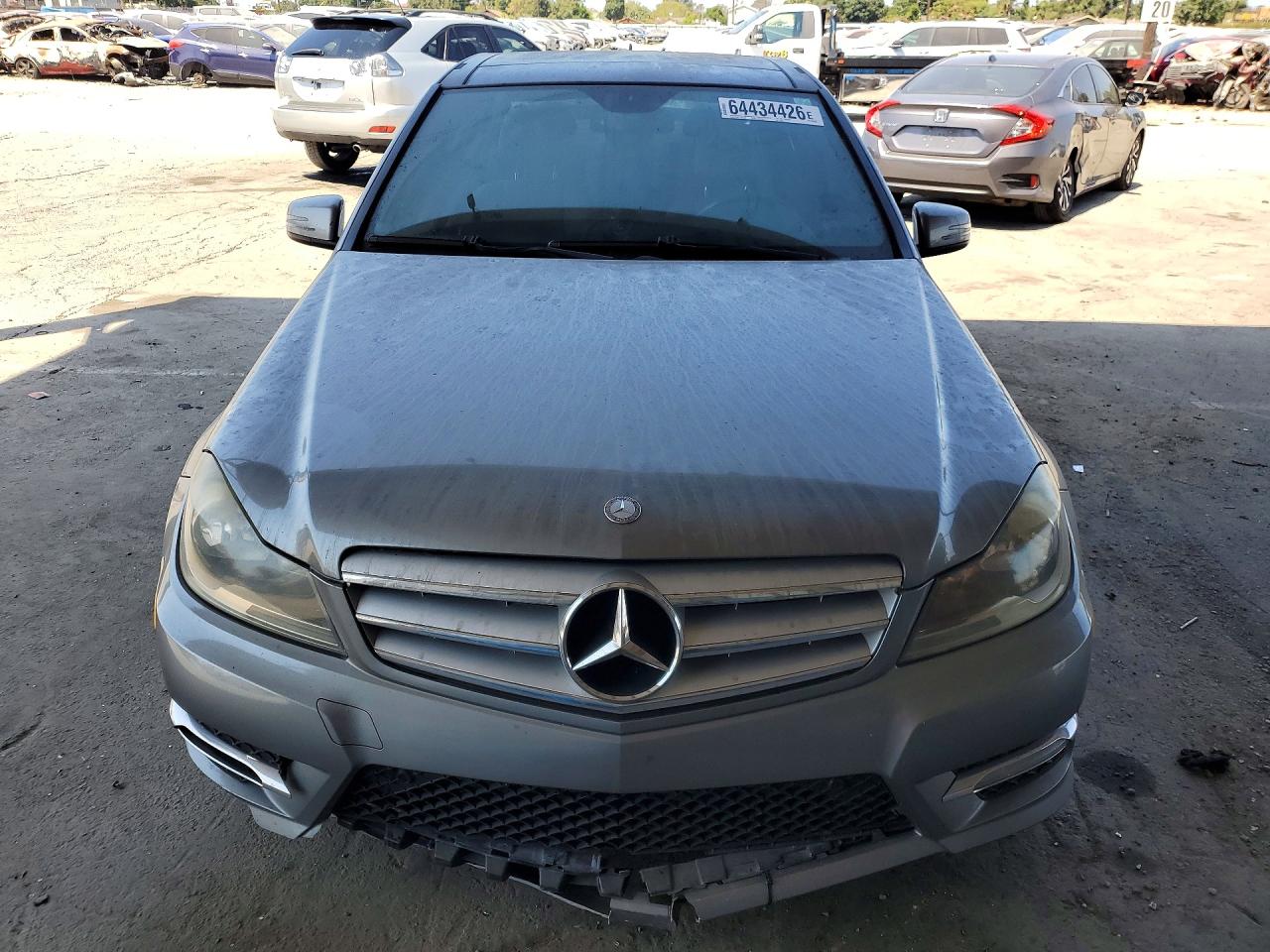 2012 Mercedes-benz C 250 Silver vin: WDDGF4HB0CR238091