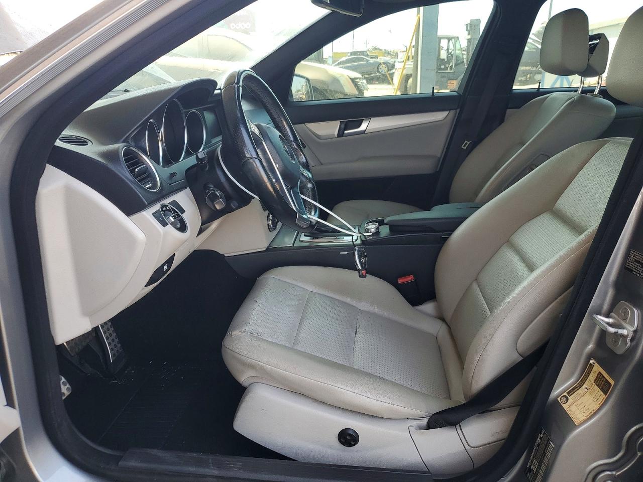 2012 Mercedes-benz C 250 Silver vin: WDDGF4HB0CR238091