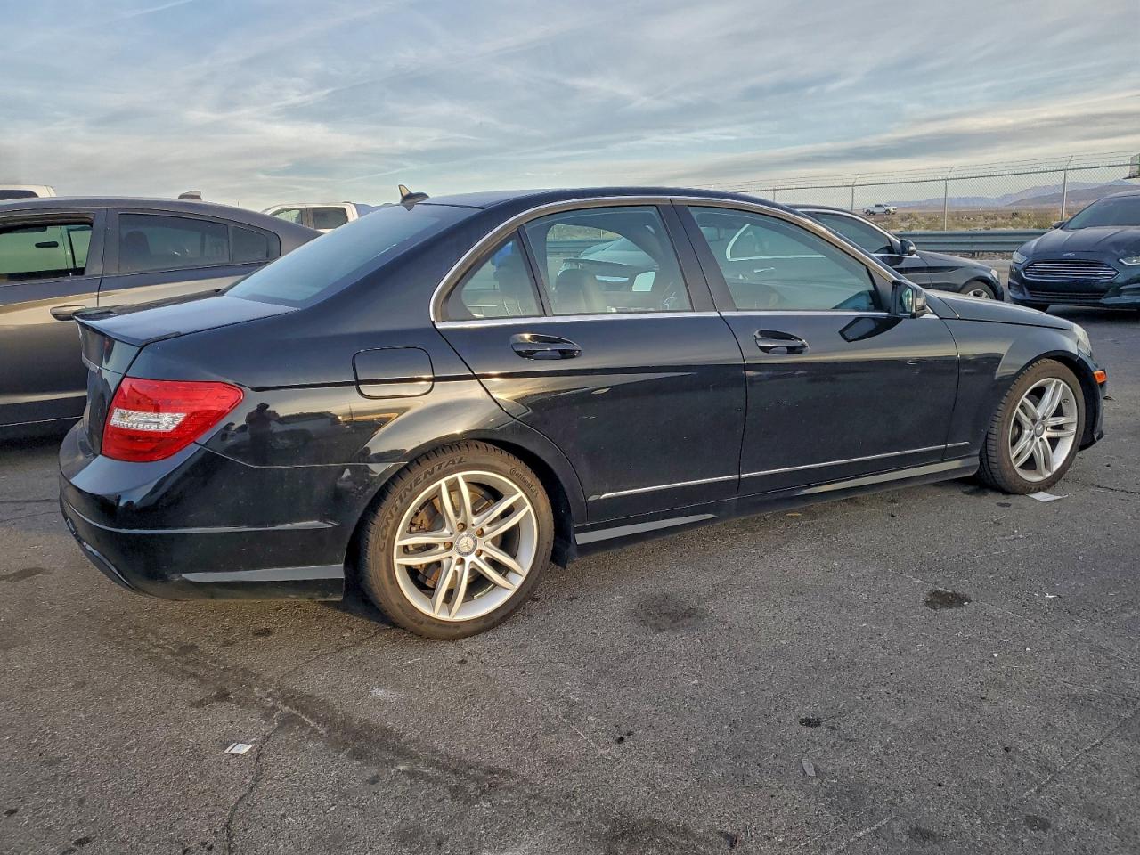 2013 Mercedes-benz C 250 Black vin: WDDGF4HB0DA803813