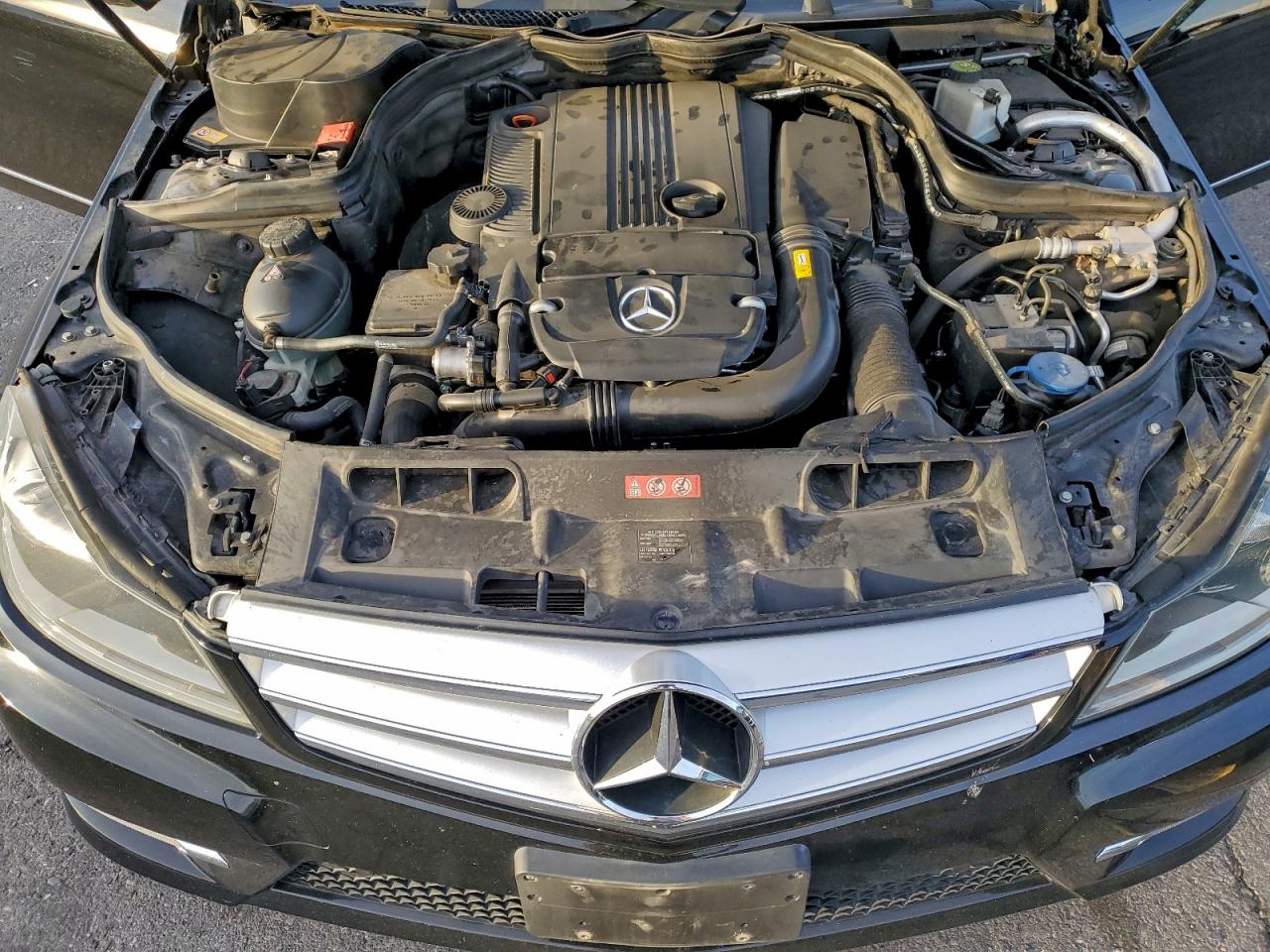 2013 Mercedes-benz C 250 Black vin: WDDGF4HB0DA803813