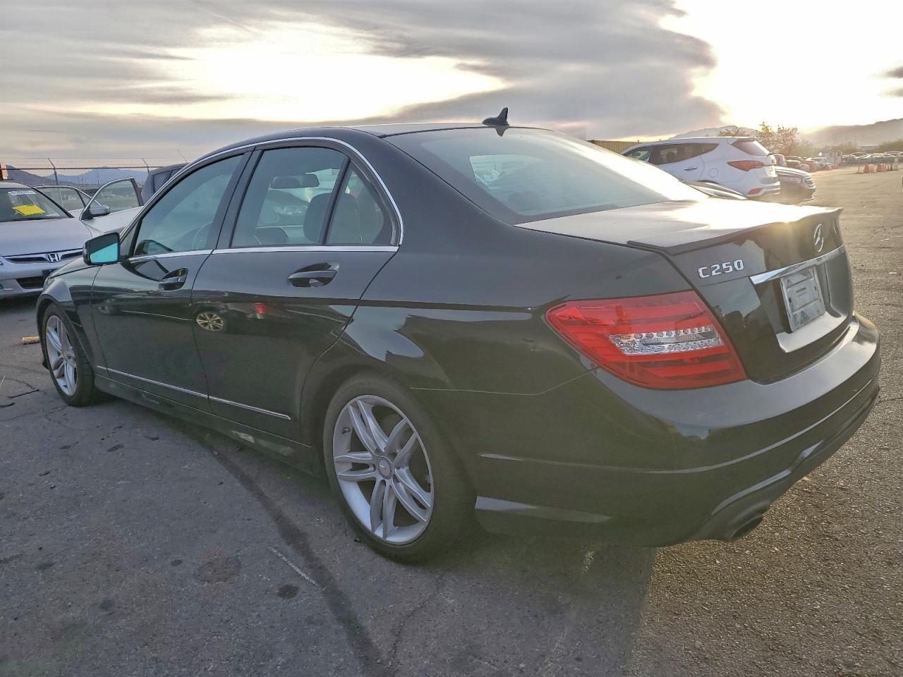 2013 Mercedes-benz C 250 Black vin: WDDGF4HB0DA803813