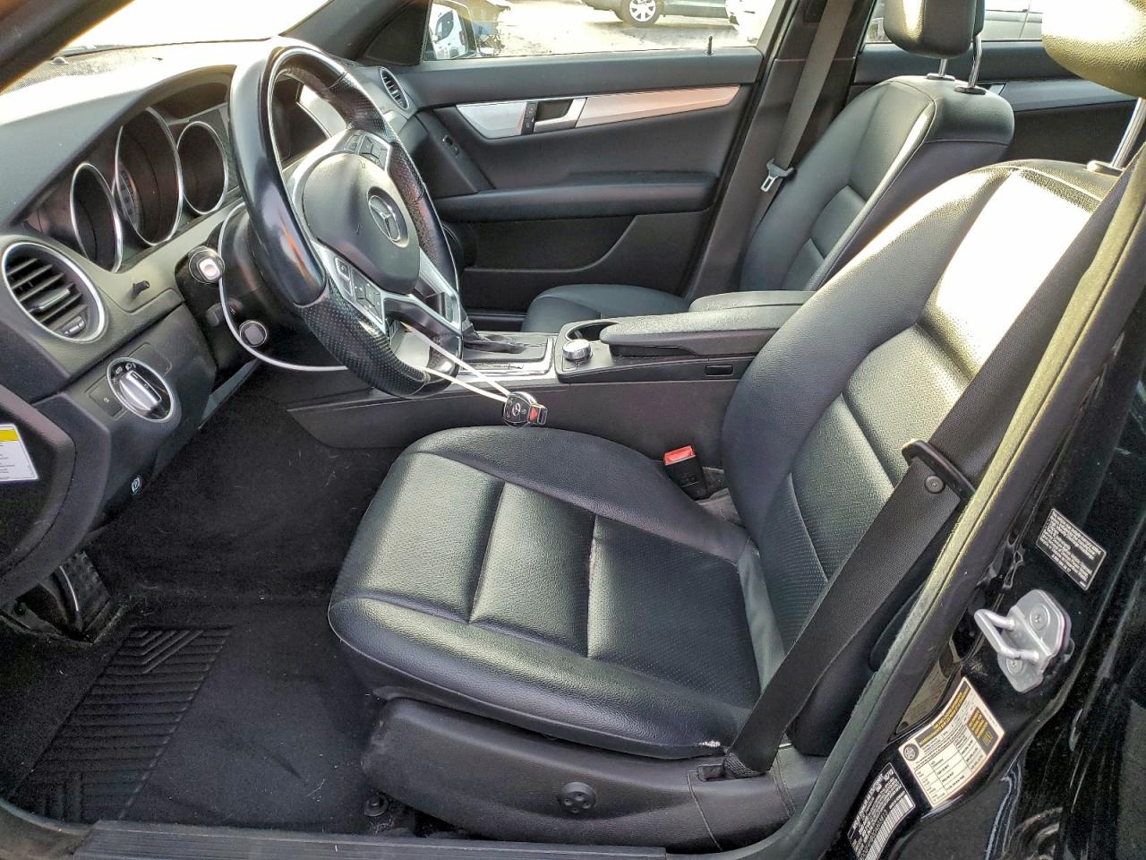 2013 Mercedes-benz C 250 Black vin: WDDGF4HB0DA803813