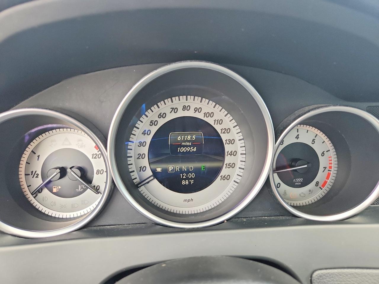 2013 Mercedes-benz C 250 Черный vin: WDDGF4HB0DA810180