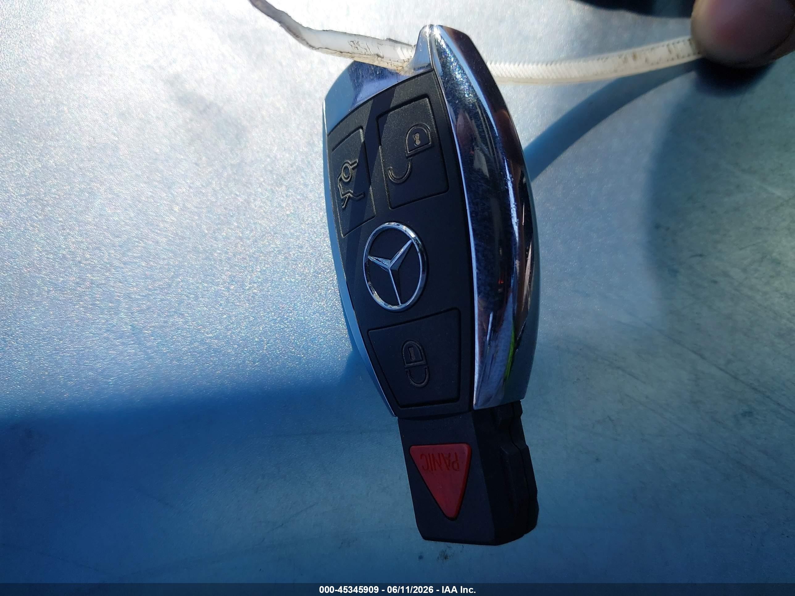 2013 Mercedes-benz C 250 Sport Красный vin: WDDGF4HB0DA852994