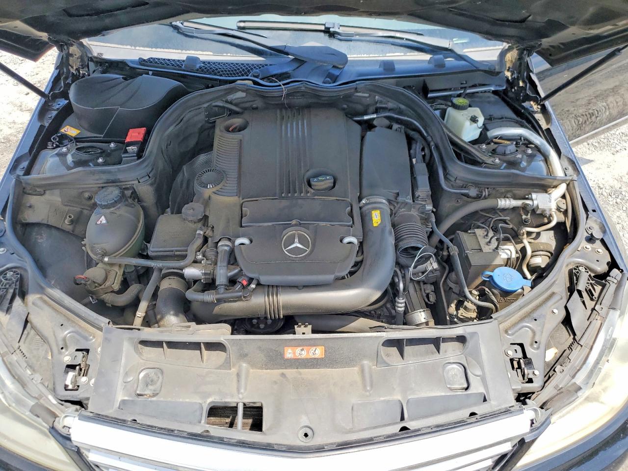 2013 Mercedes-benz C 250 Black vin: WDDGF4HB0DG080915