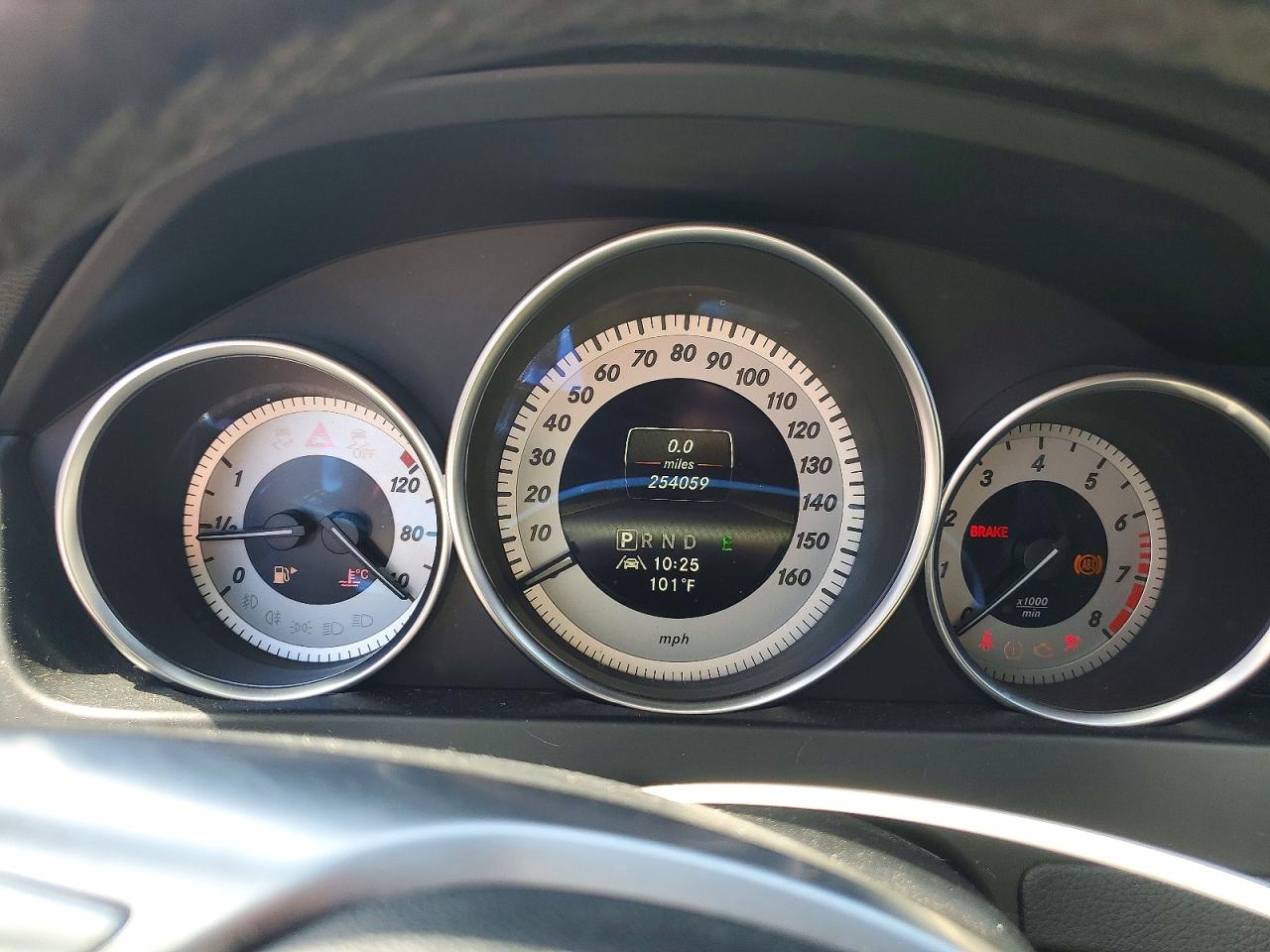 2013 Mercedes-benz C 250 Black vin: WDDGF4HB0DR241378
