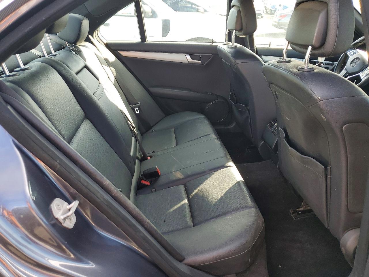 2013 Mercedes-benz C 250 Gray vin: WDDGF4HB0DR254793