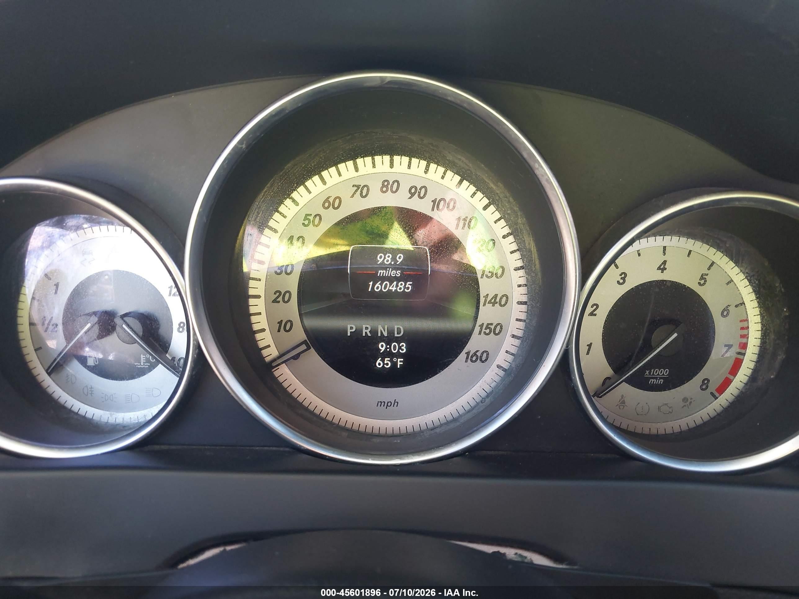 2013 Mercedes-benz C 250 Sport Серый vin: WDDGF4HB0DR273781