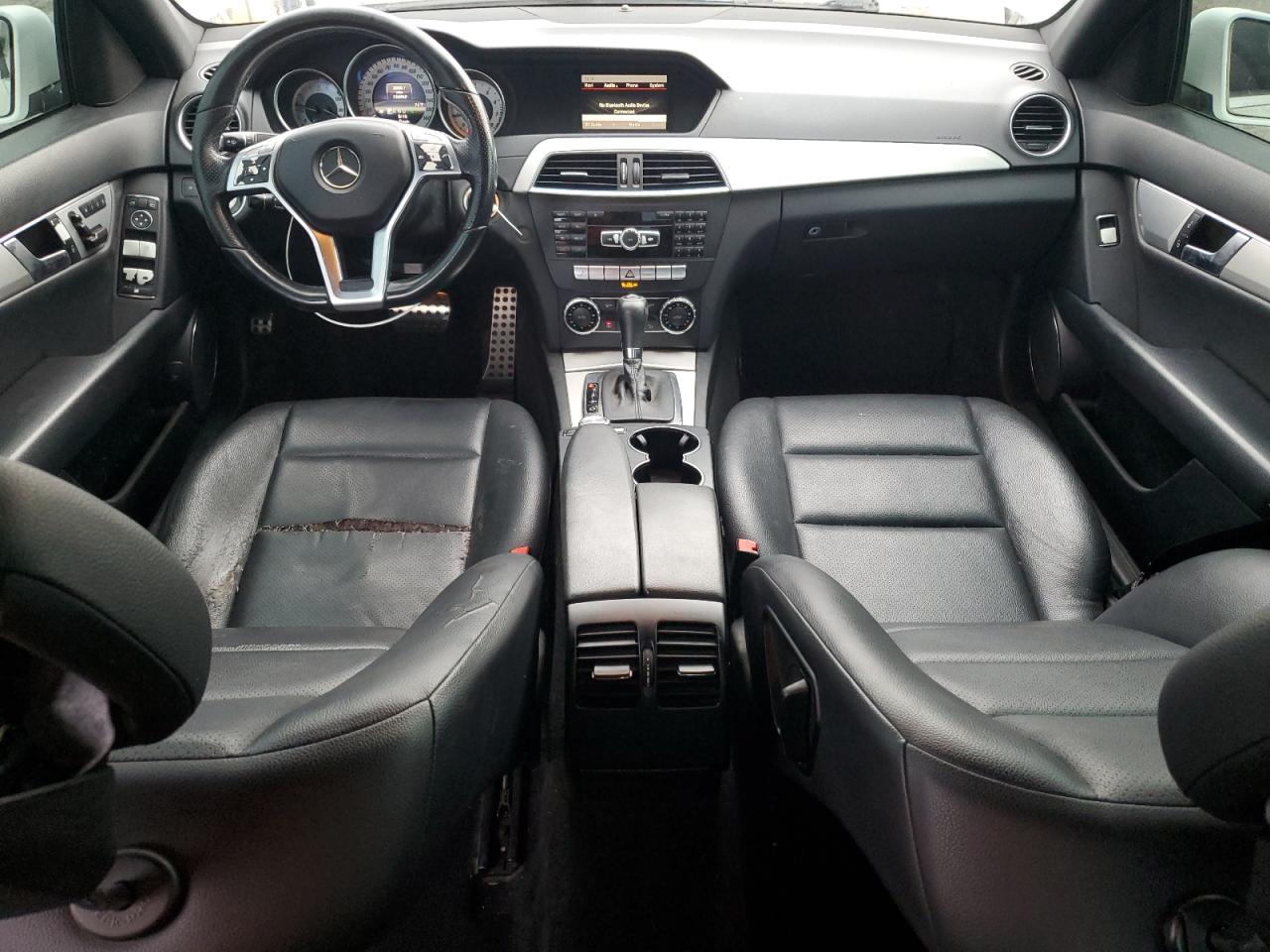 2013 Mercedes-benz C 250 White vin: WDDGF4HB0DR275014