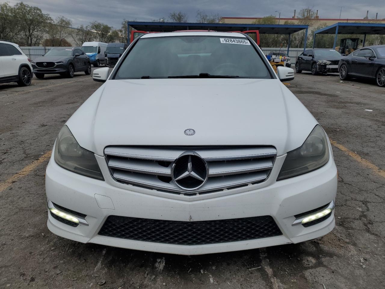 2013 Mercedes-benz C 250 White vin: WDDGF4HB0DR275014