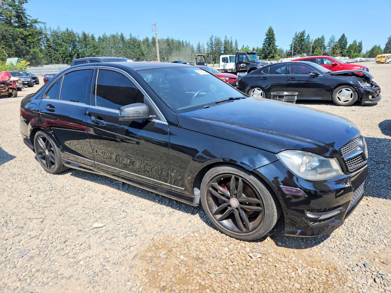2013 Mercedes-benz C 250 Черный vin: WDDGF4HB0DR286904