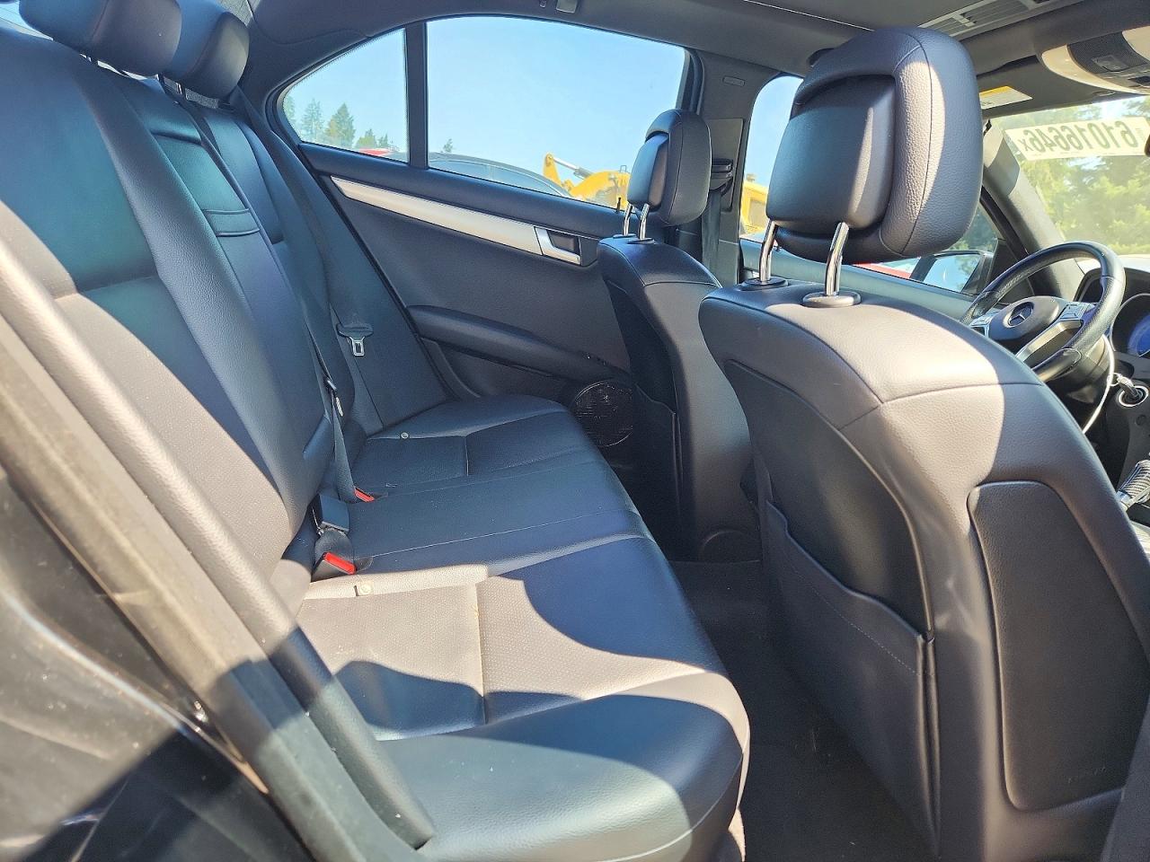 2013 Mercedes-benz C 250 Черный vin: WDDGF4HB0DR286904