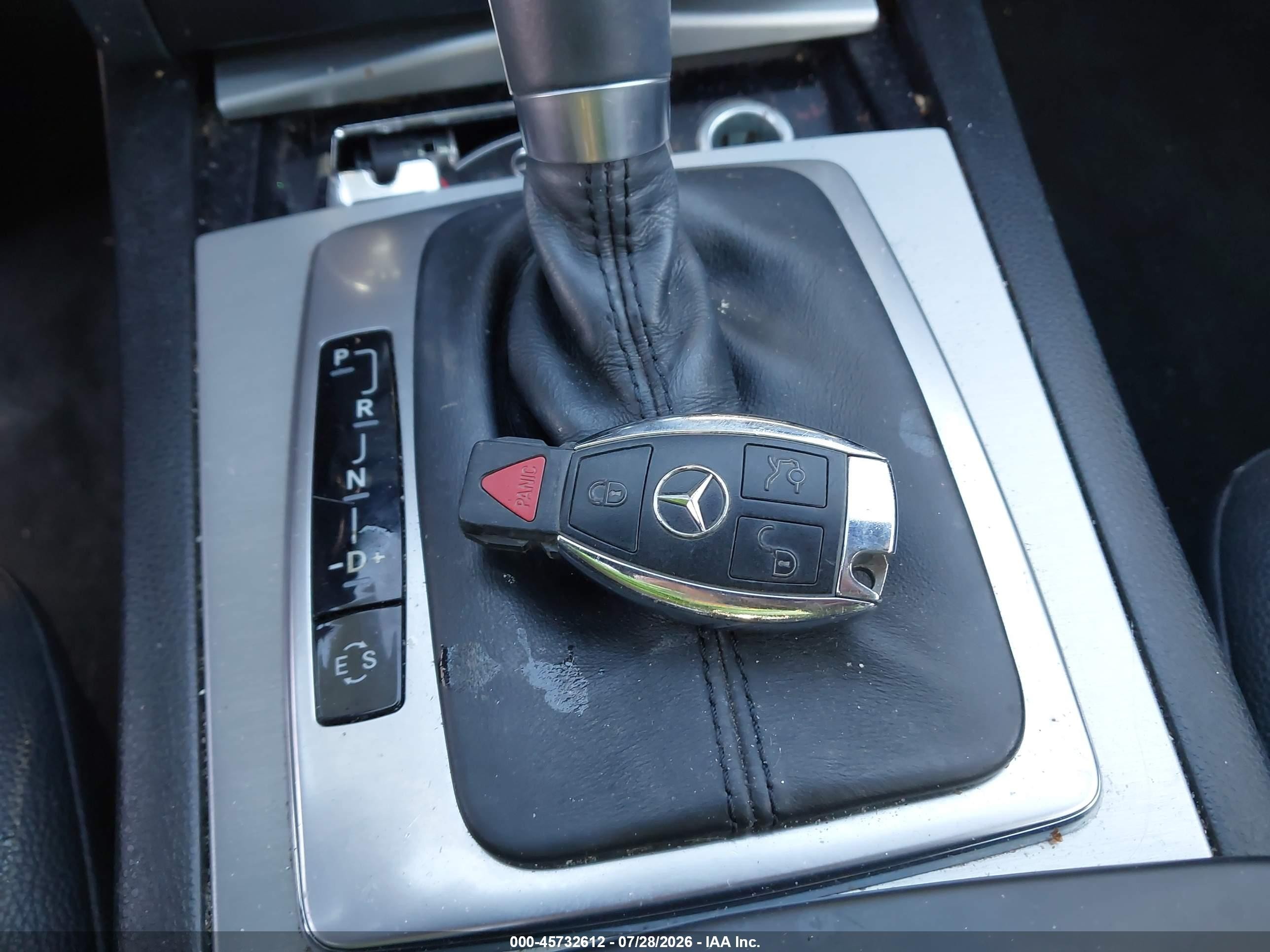 2014 Mercedes-benz C 250 Sport White vin: WDDGF4HB0EA914461