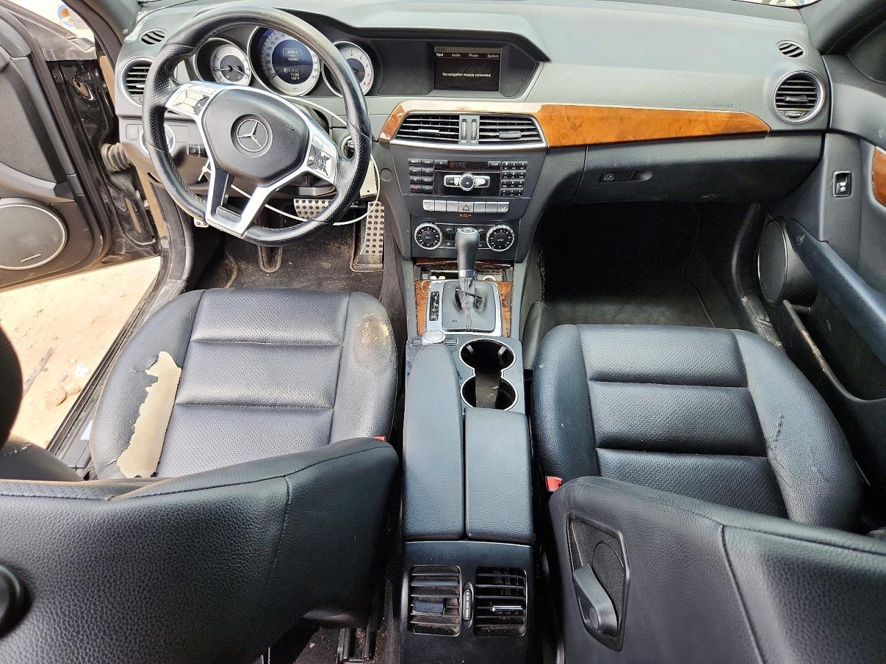 2014 Mercedes-benz C 250 Черный vin: WDDGF4HB0EA937920