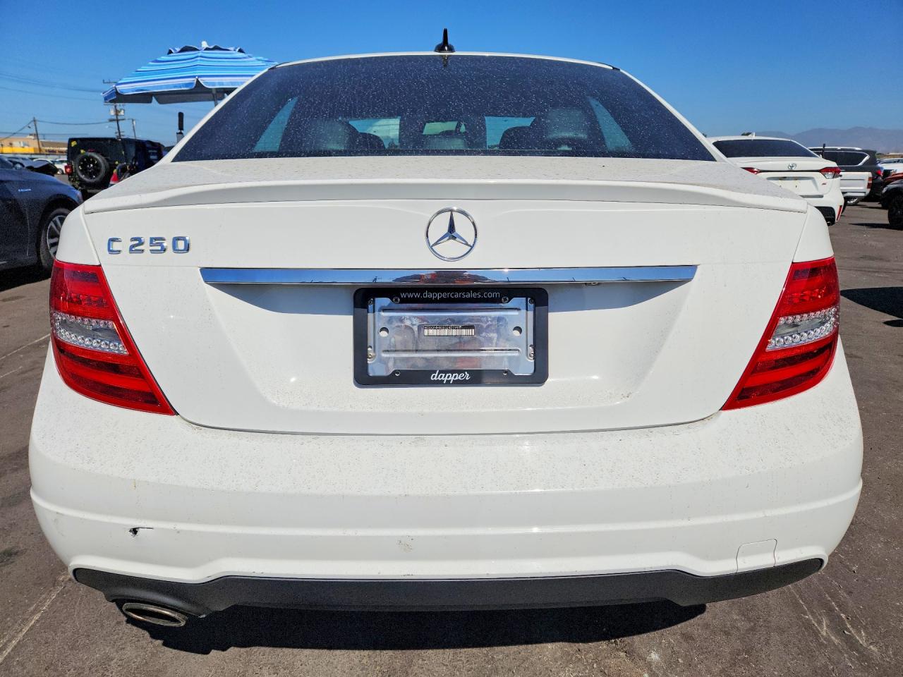 2014 Mercedes-benz C 250 White vin: WDDGF4HB0EG242799