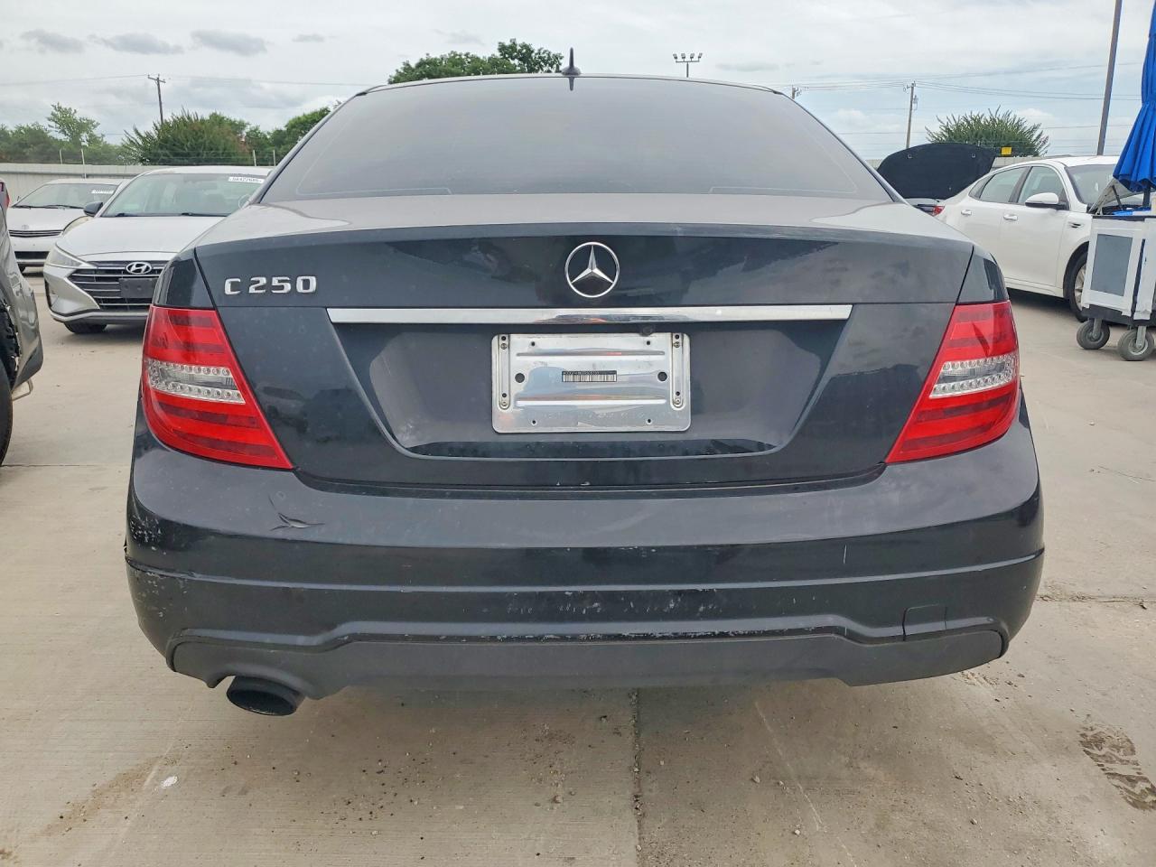 2014 Mercedes-benz C 250 Black vin: WDDGF4HB0ER305159