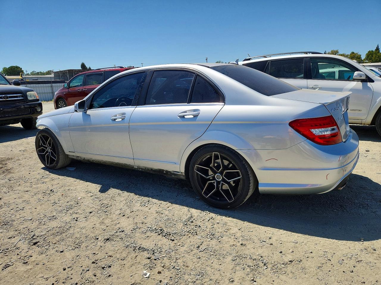 2014 Mercedes-benz C 250 Silver vin: WDDGF4HB0ER305520