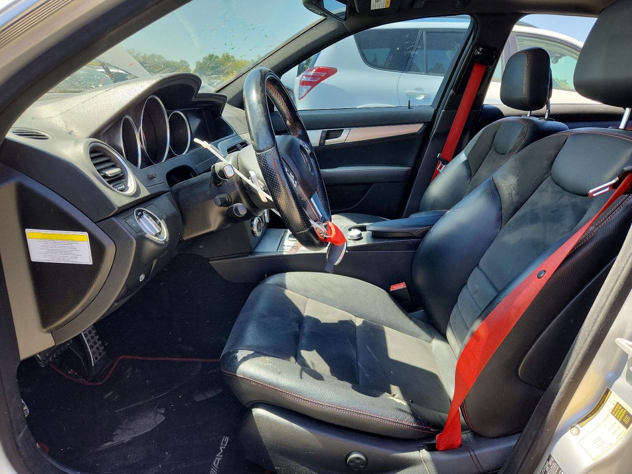 2014 Mercedes-benz C 250 Silver vin: WDDGF4HB0ER305520