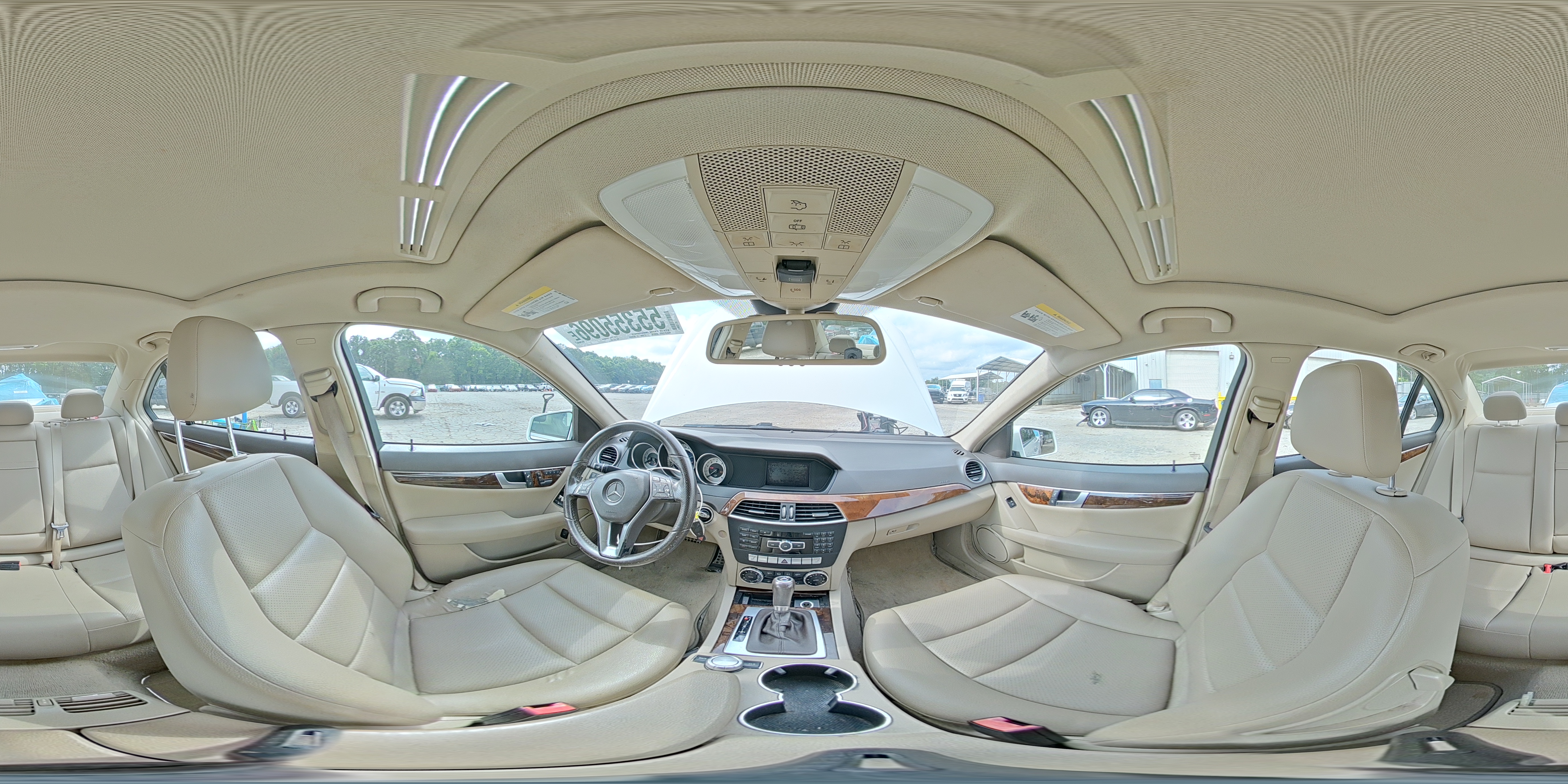 2014 Mercedes-benz C 250 White vin: WDDGF4HB0ER315156
