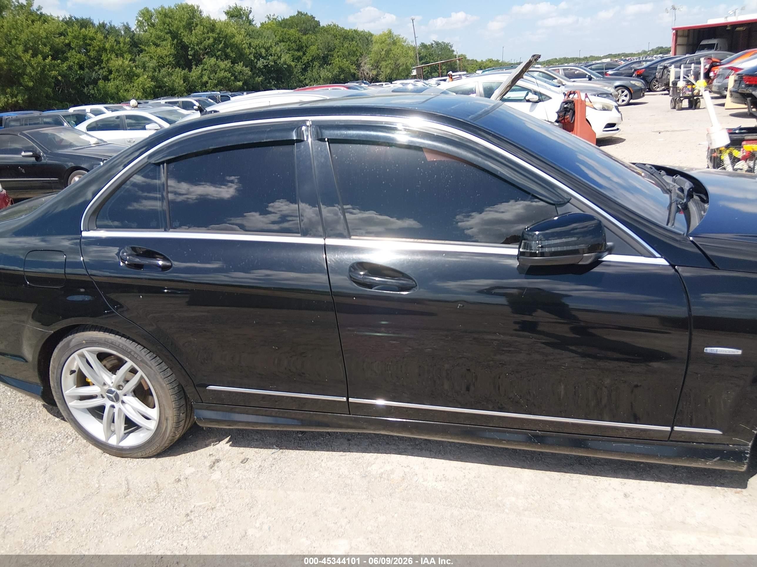 2012 Mercedes-benz C 250 Luxury/sport Black vin: WDDGF4HB1CA599652