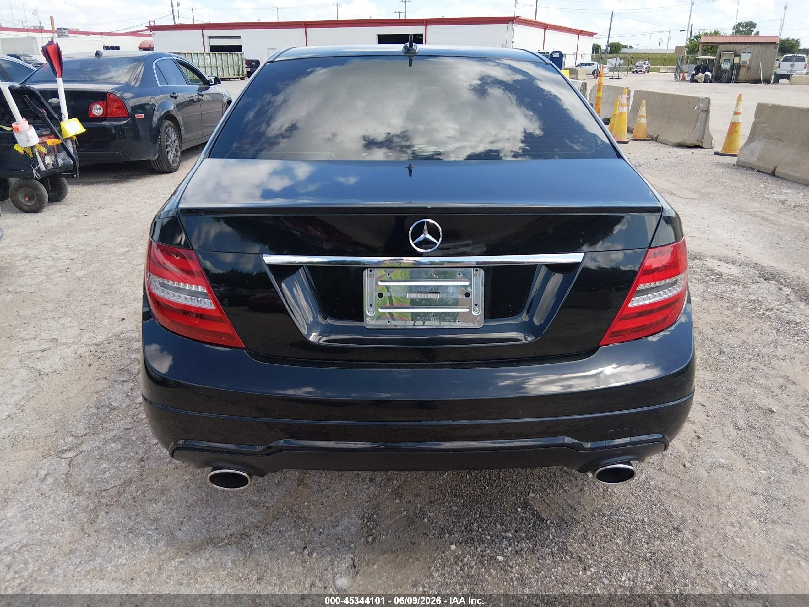 2012 Mercedes-benz C 250 Luxury/sport Black vin: WDDGF4HB1CA599652