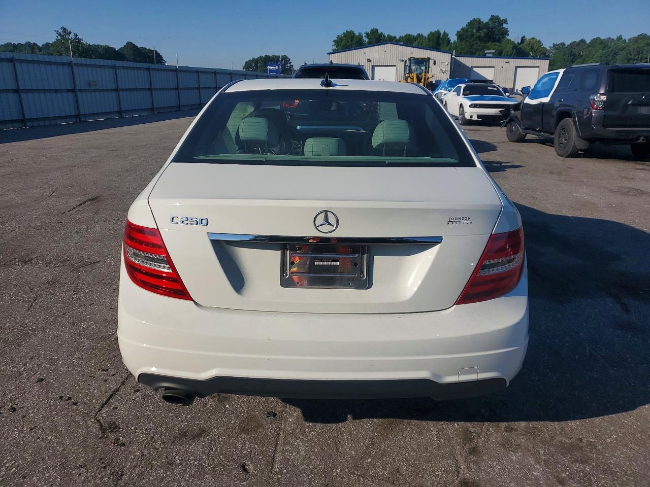 2012 Mercedes-benz C 250 White vin: WDDGF4HB1CA621942