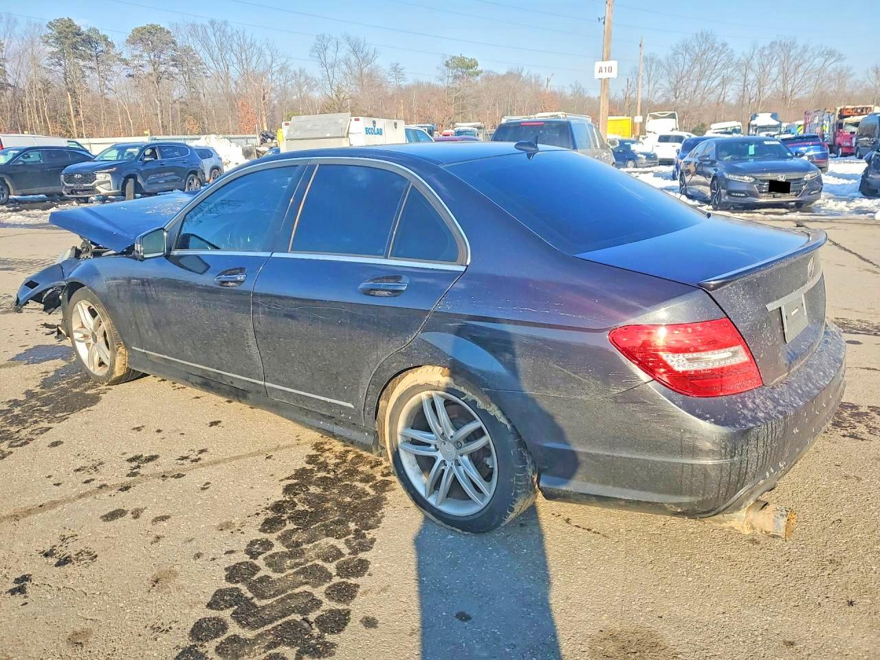2012 Mercedes-benz C 250 Black vin: WDDGF4HB1CA624386
