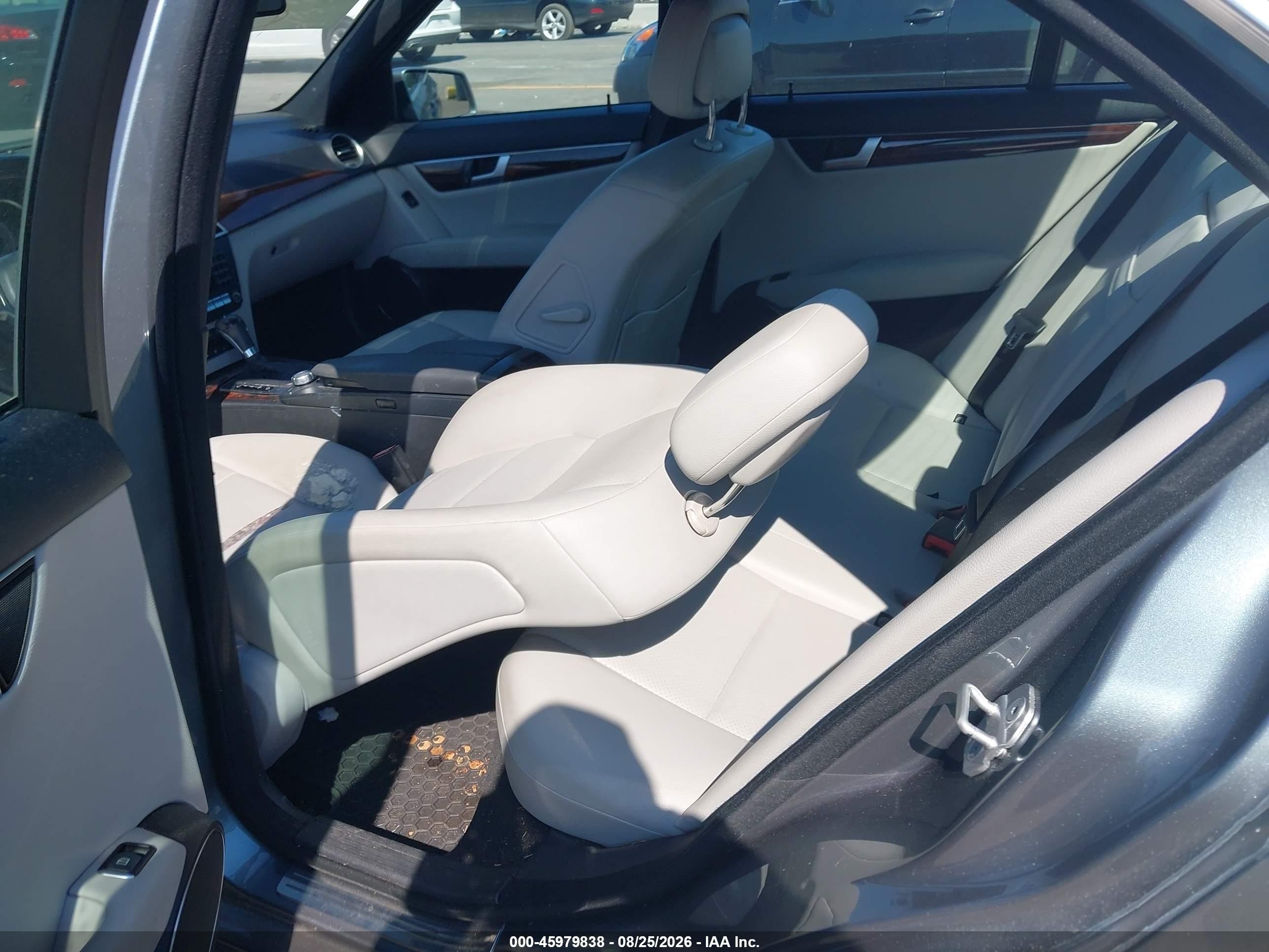2012 Mercedes-benz C 250 Sport Light Blue vin: WDDGF4HB1CA631273