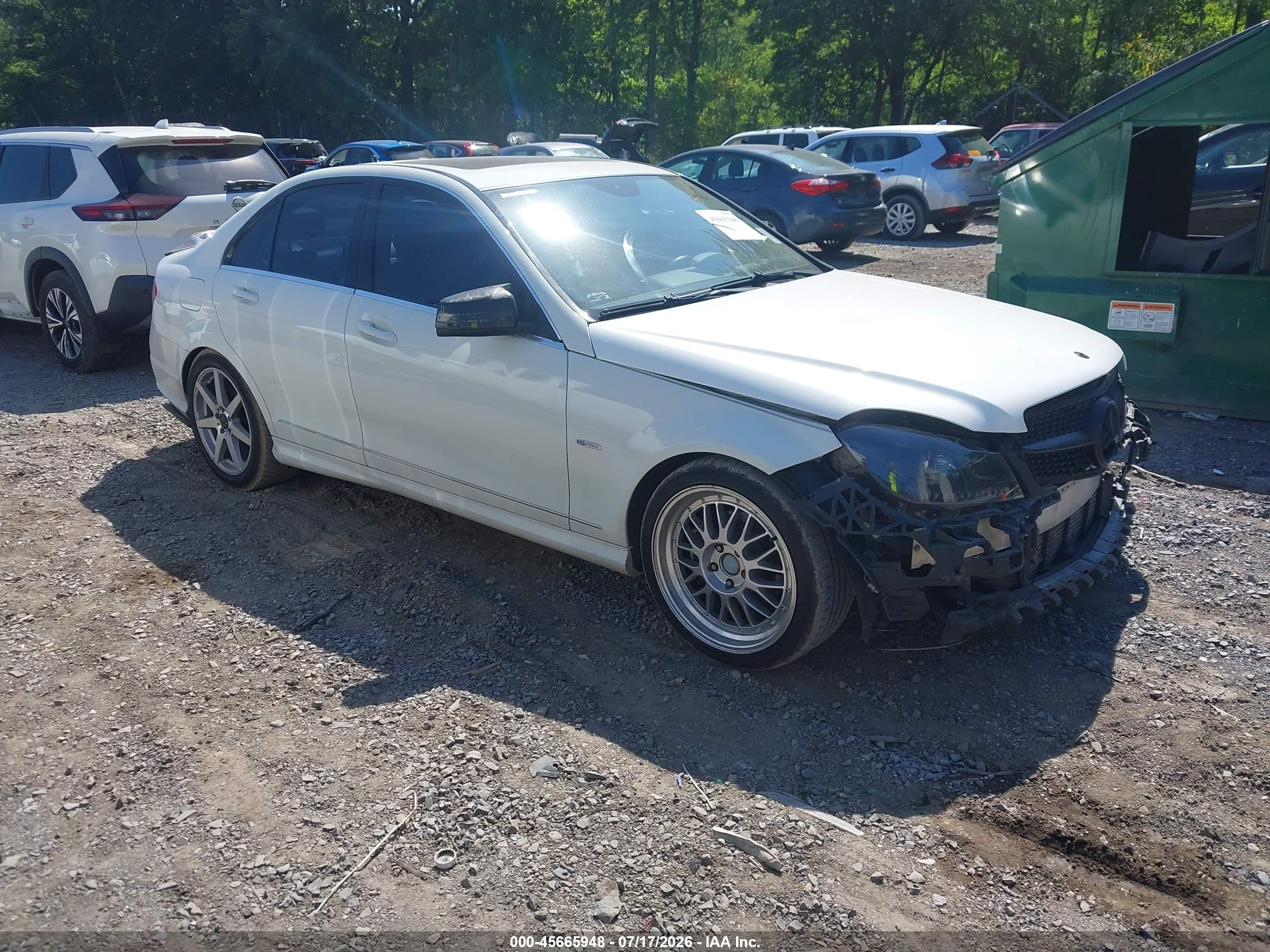 2012 Mercedes-benz C 250 Sport White vin: WDDGF4HB1CR235359