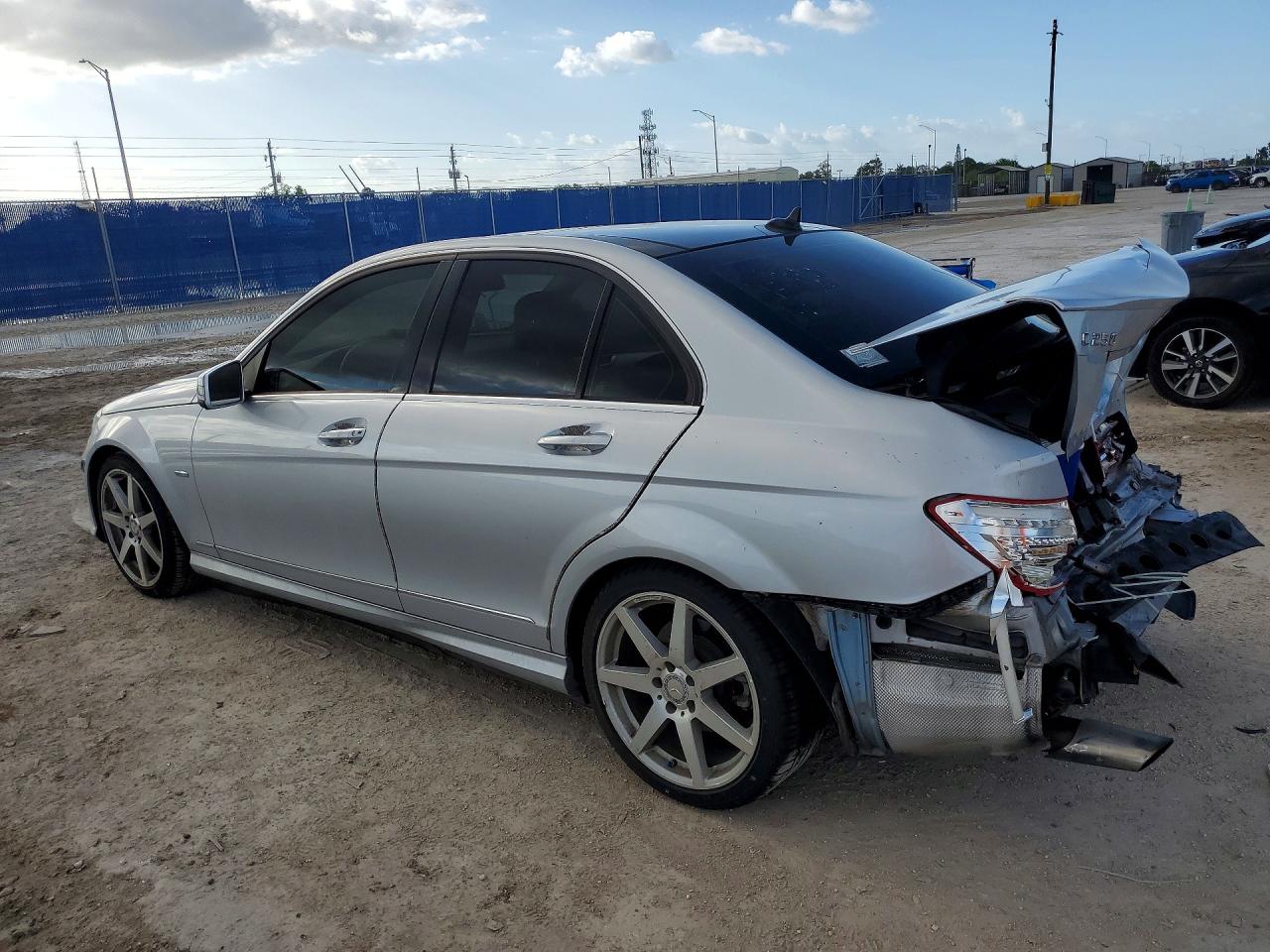 2012 Mercedes-benz C 250 Silver vin: WDDGF4HB1CR236222