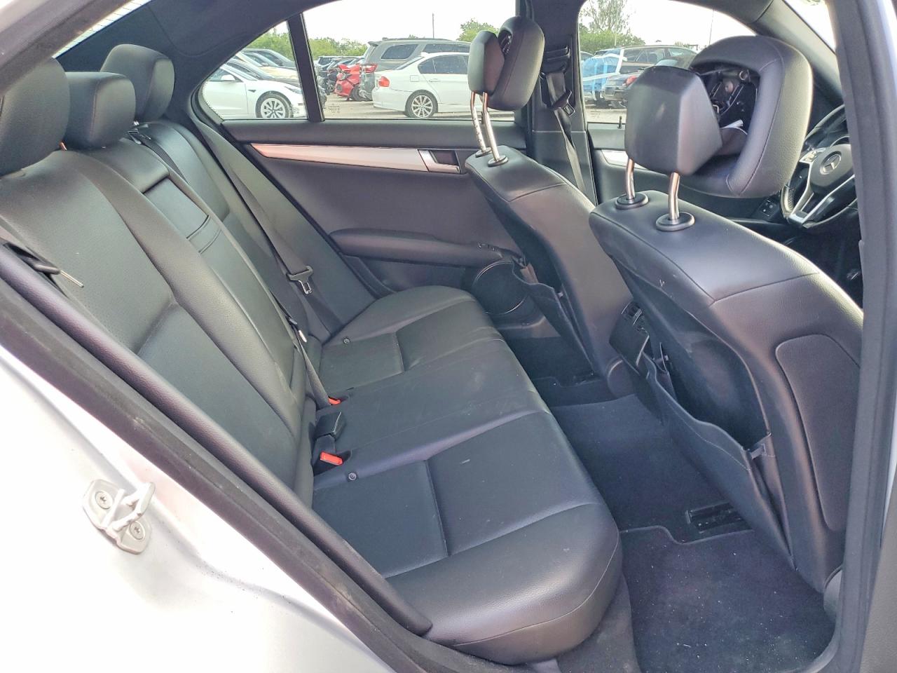 2012 Mercedes-benz C 250 Silver vin: WDDGF4HB1CR236222