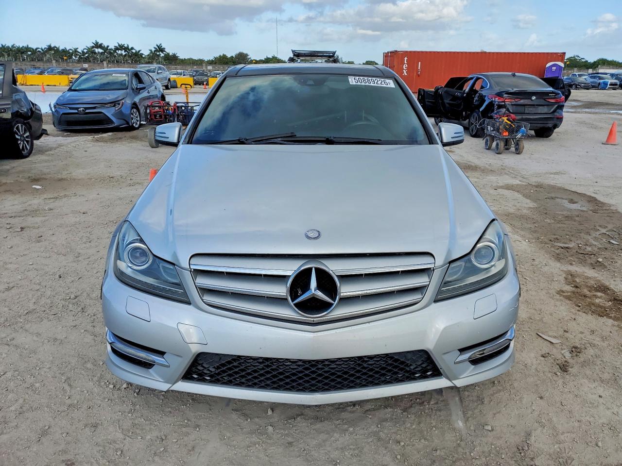 2012 Mercedes-benz C 250 Silver vin: WDDGF4HB1CR236222