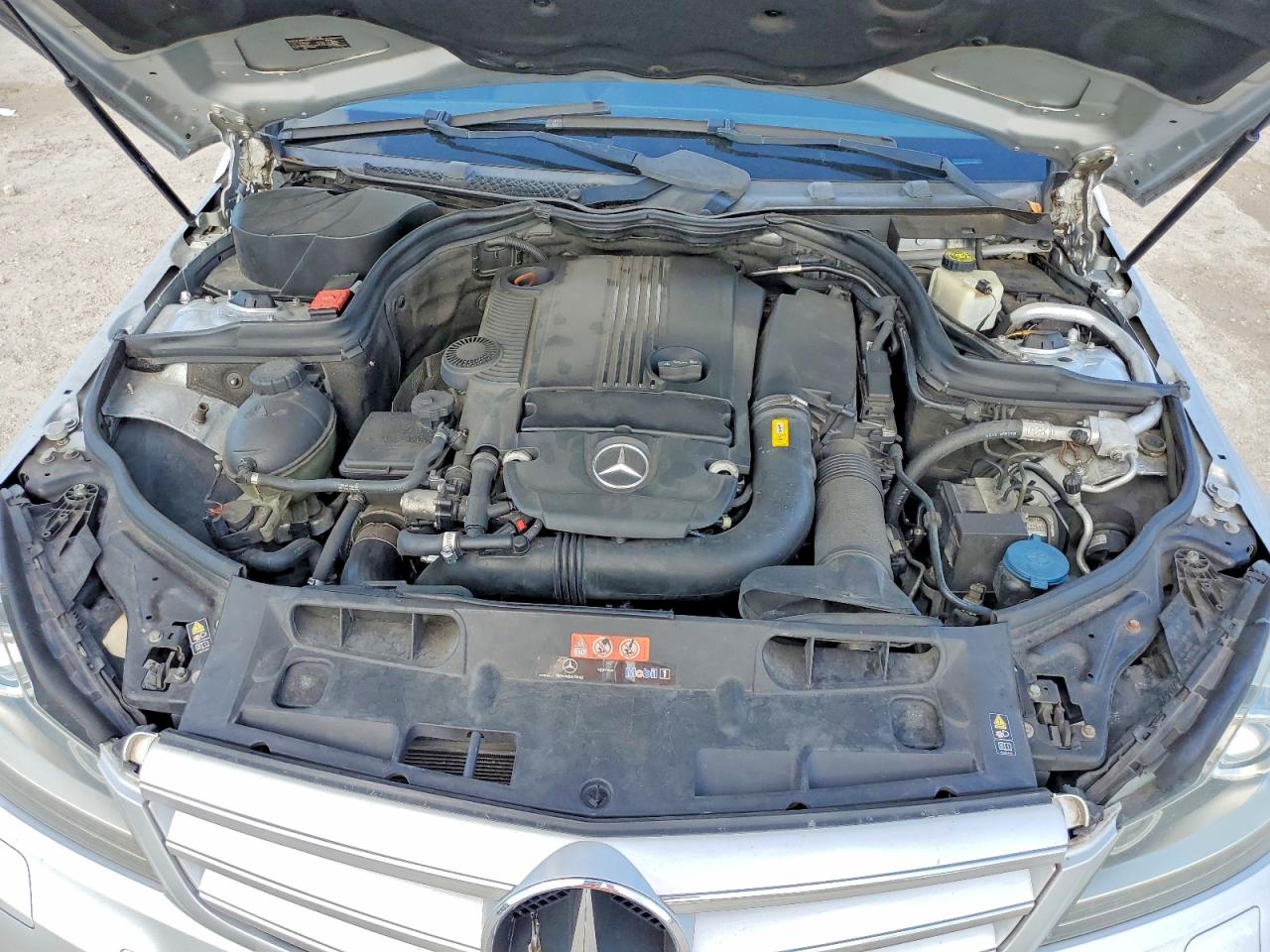 2012 Mercedes-benz C 250 Silver vin: WDDGF4HB1CR236222