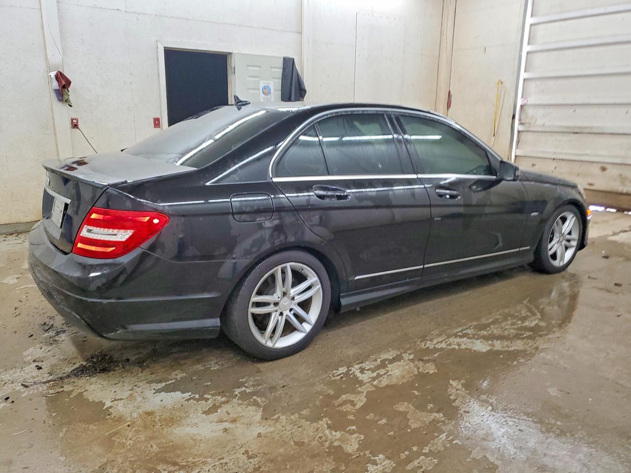 2012 Mercedes-benz C 250 Black vin: WDDGF4HB1CR240741