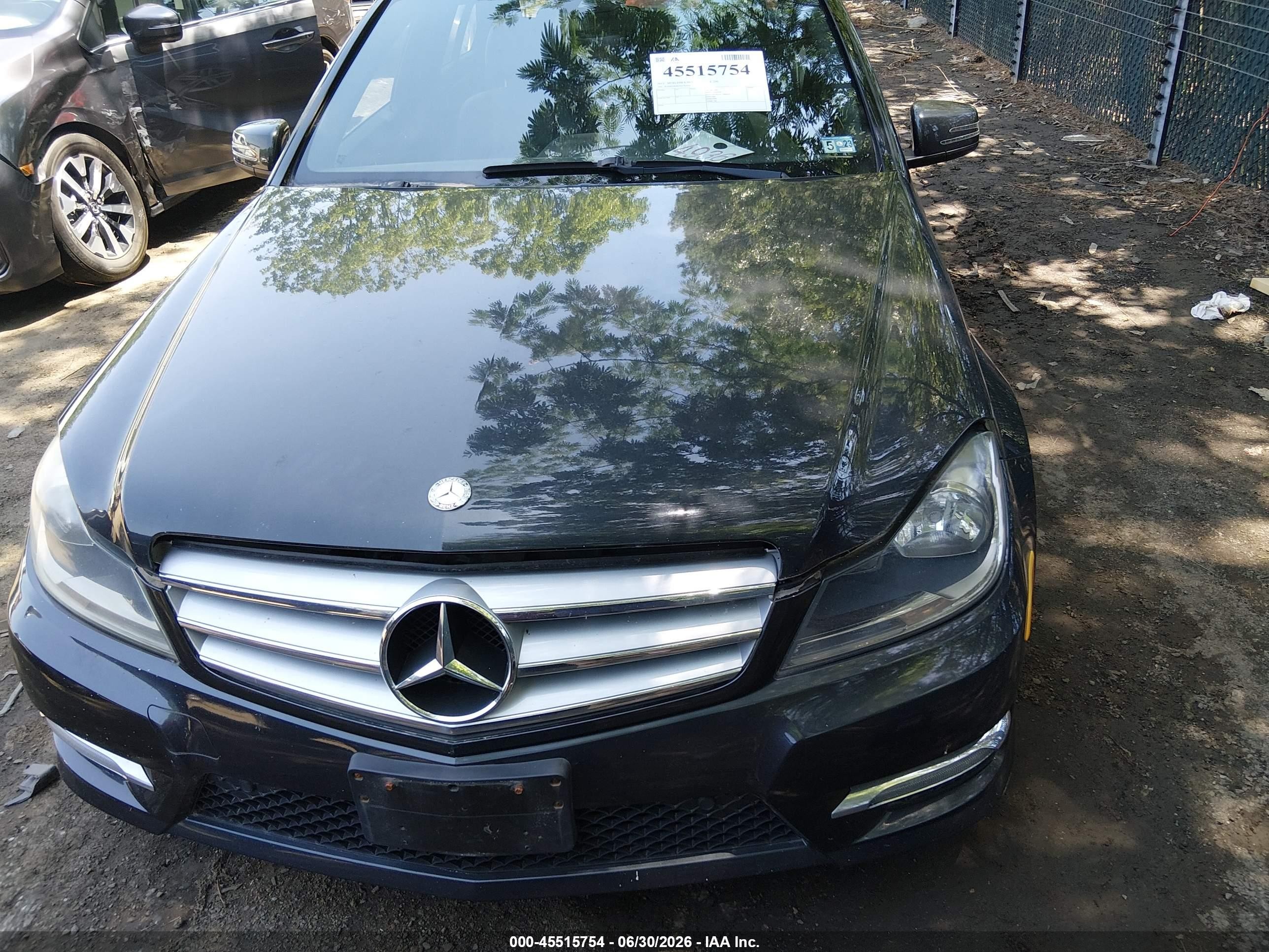 2013 Mercedes-benz C 250 Sport Black vin: WDDGF4HB1DA782938