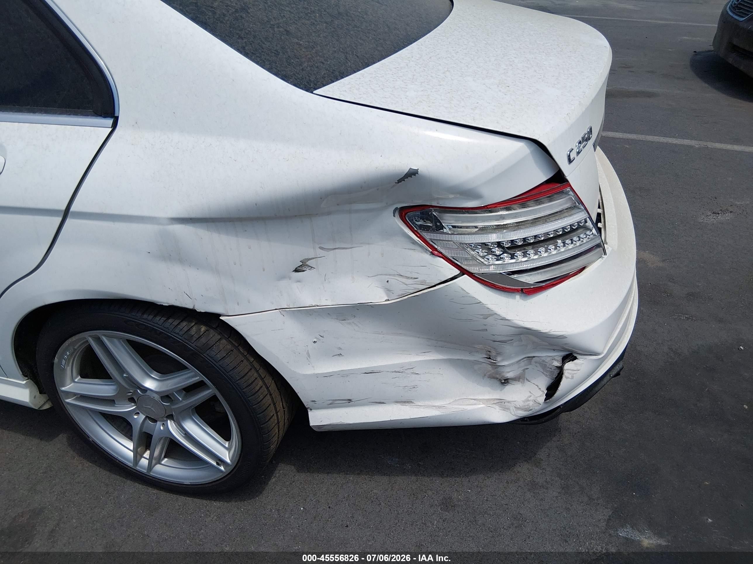 2013 Mercedes-benz C 250 Sport White vin: WDDGF4HB1DR253006